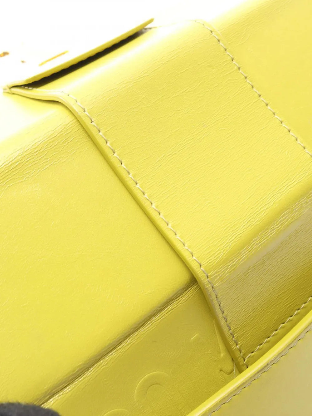 2021-2026 Leather 30 Montaigne Box Bag crossbody bag