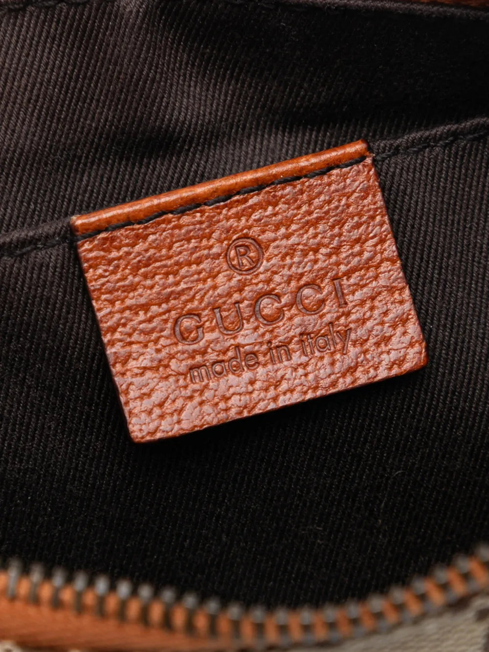 2000-2015 GG Canvas Nailhead shoulder bag