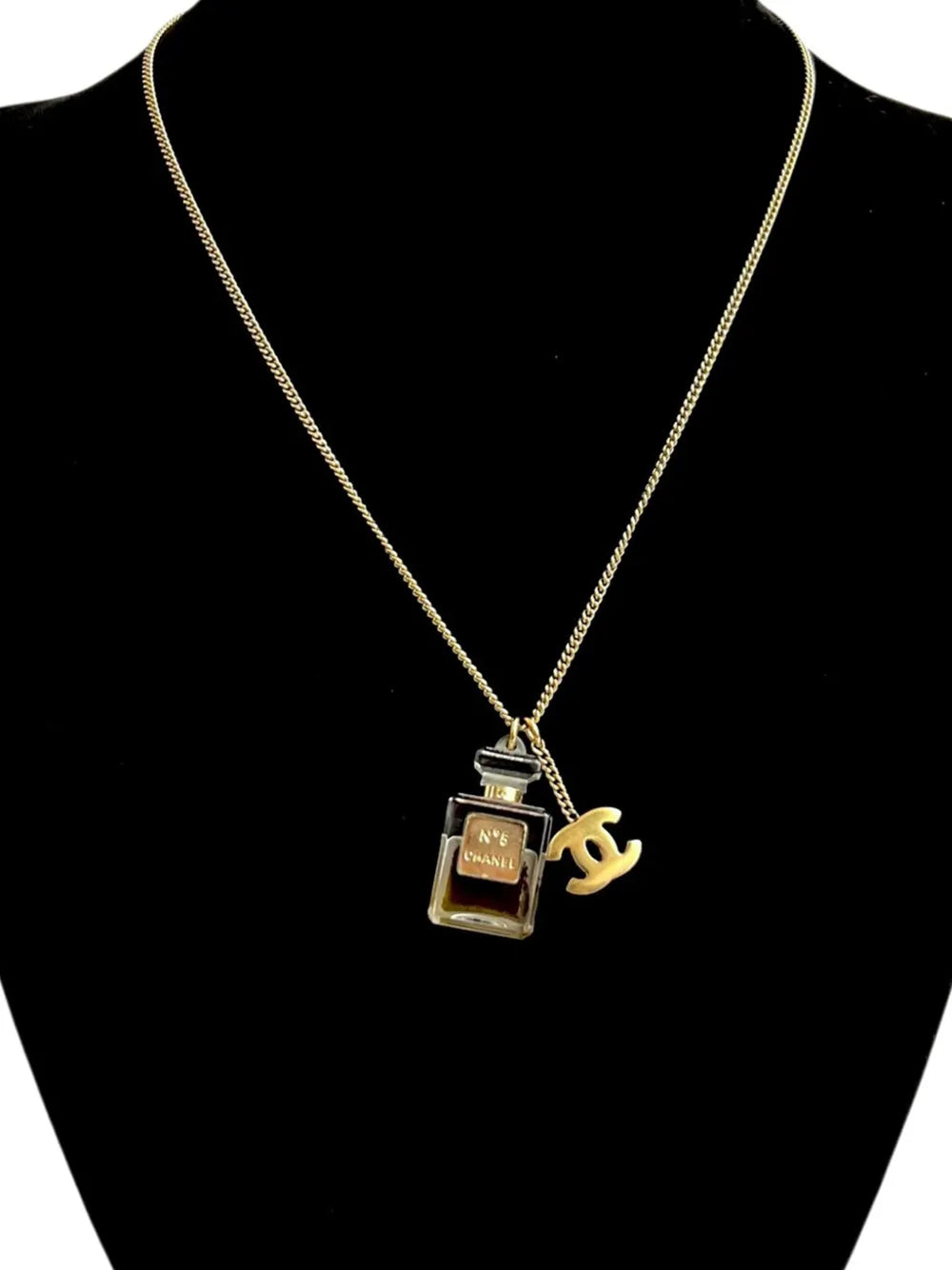 2005 CC Gold Plated No 5 Perfume Bottle Pendant Necklace costume necklace
