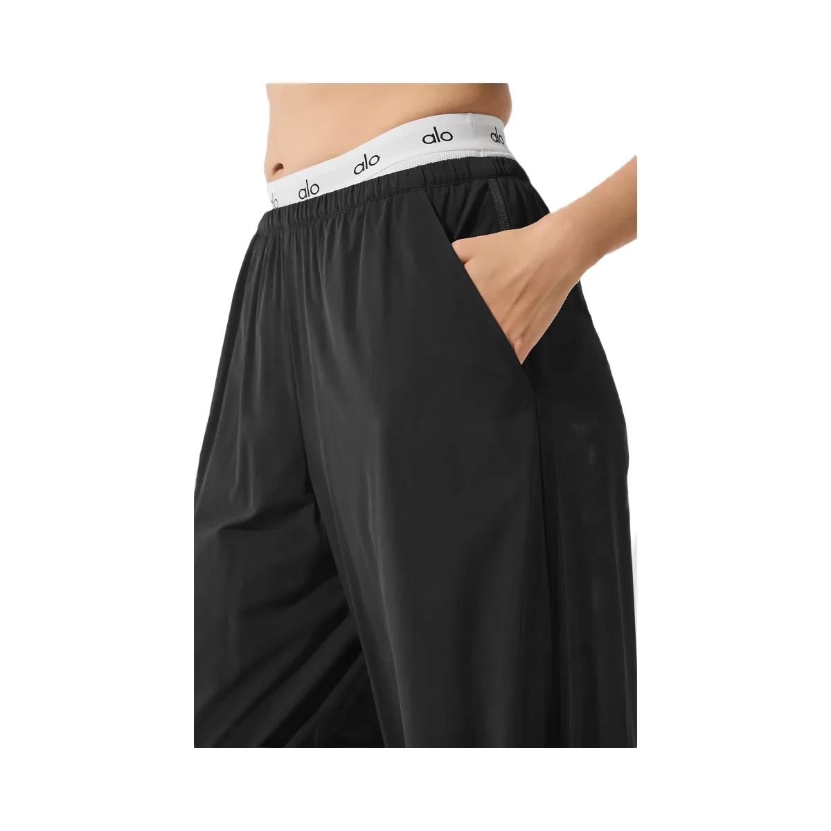 Alo Women's Breezy Wide Leg Pant (Long) - Black