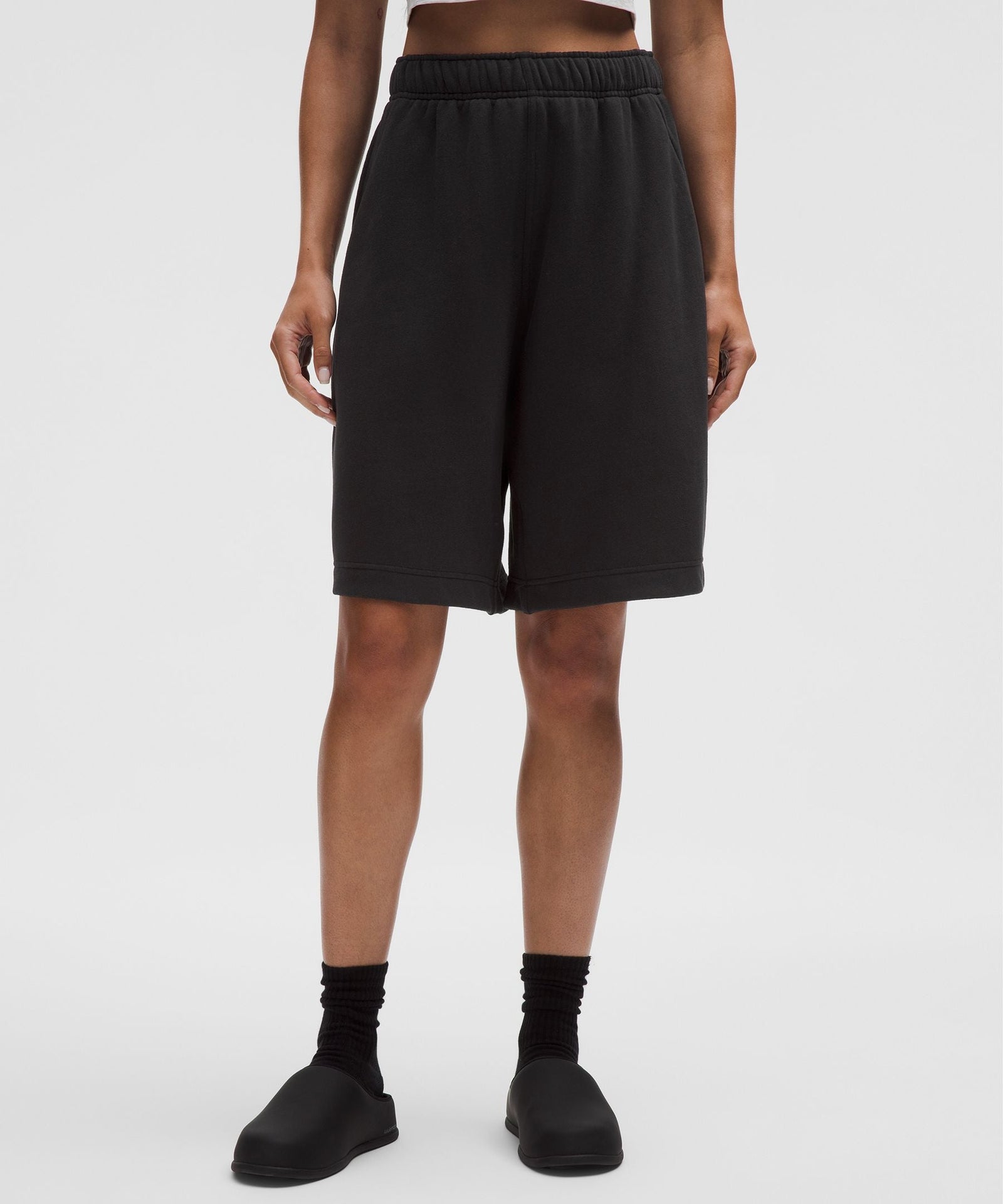 Lululemon Women's Scuba Mid-Rise Bermuda Shorts 11"