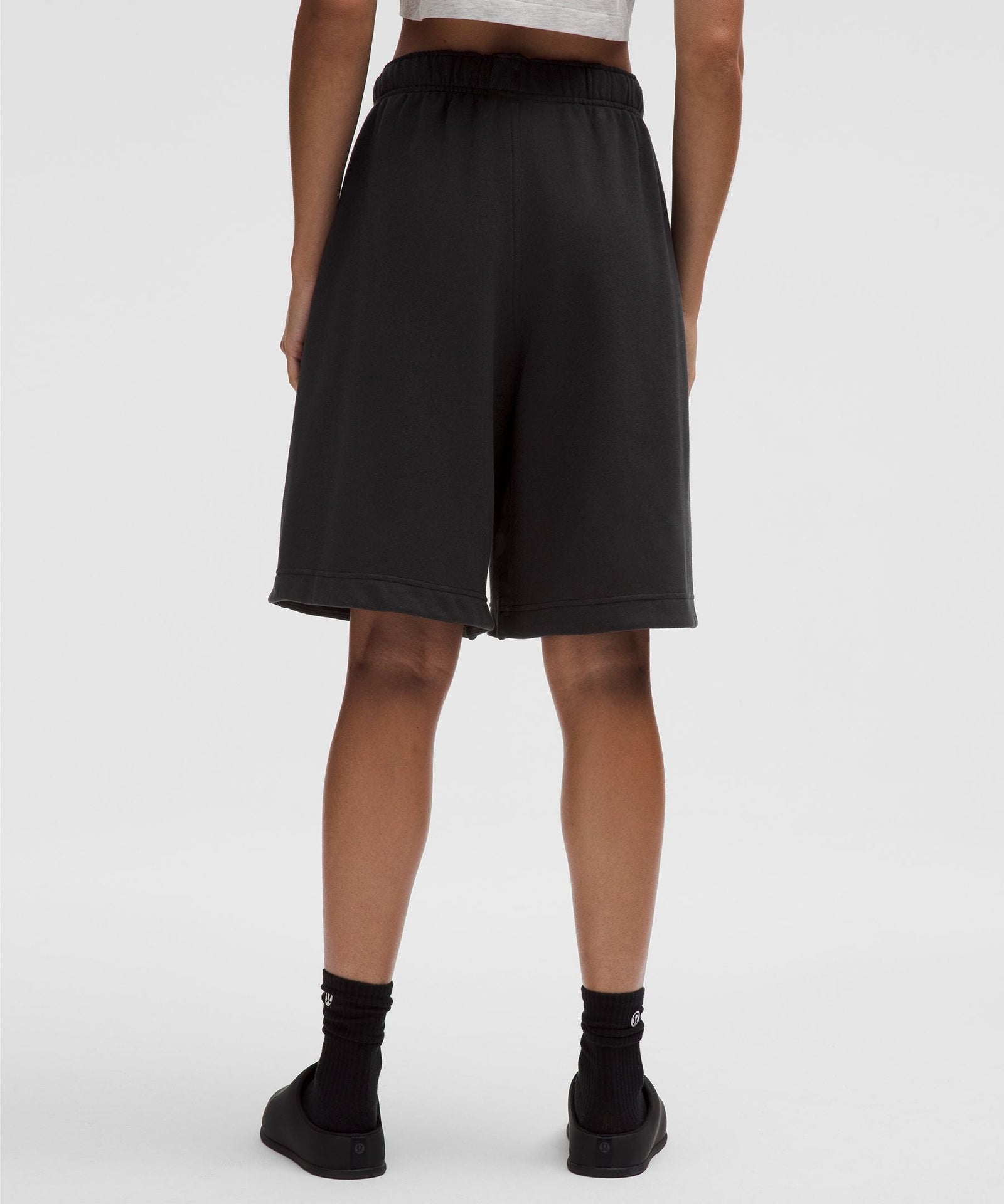 Lululemon Women's Scuba Mid-Rise Bermuda Shorts 11"