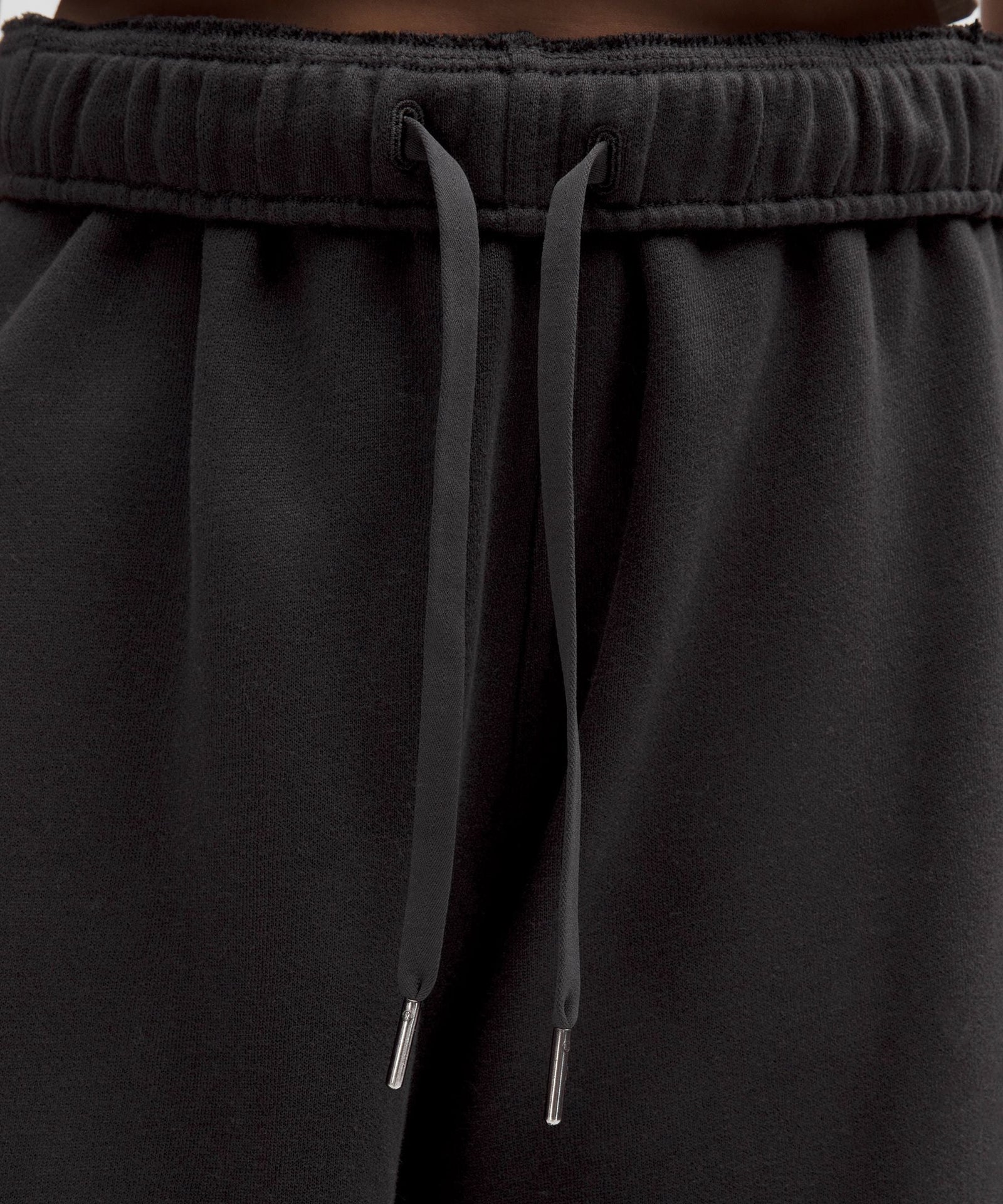 Lululemon Women's Scuba Mid-Rise Bermuda Shorts 11"