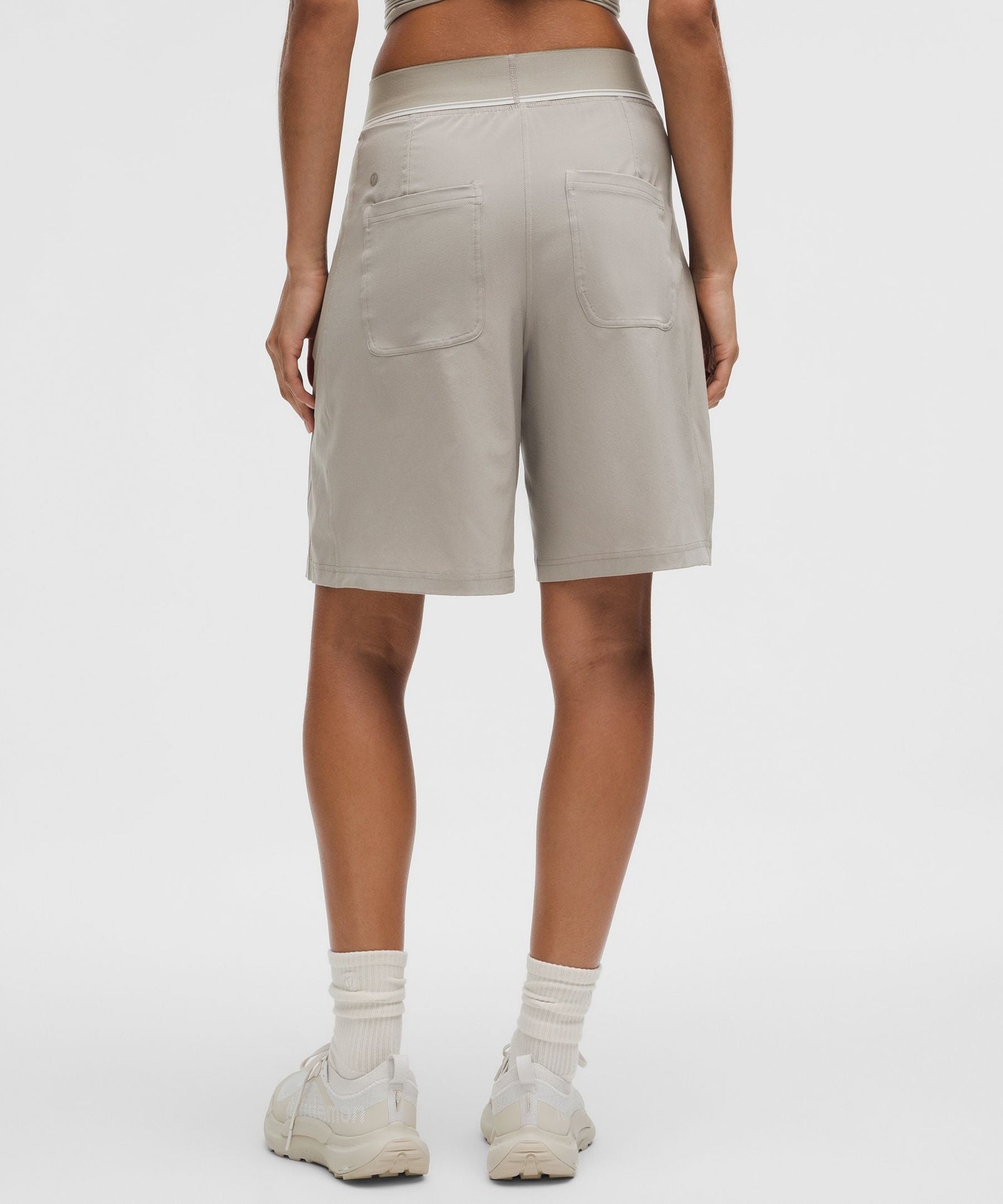 Lululemon Women's Swift Relaxed Shorts 9" *Logo Waistband