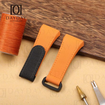 Franck Muller Vanguard Lady Silver Dial Leather Strap Watch WMNS - V32 QZ AC.RS