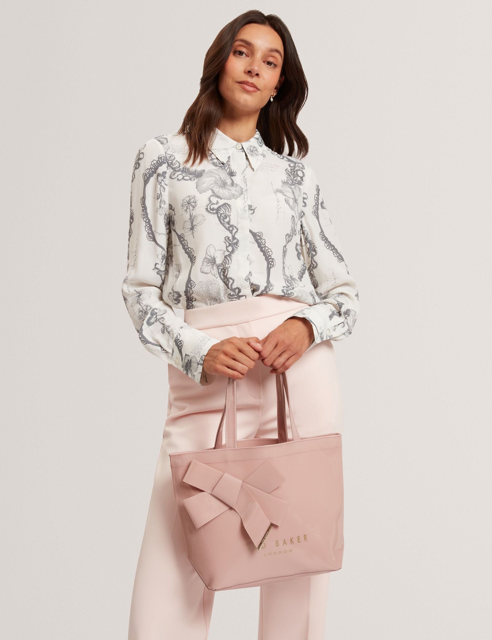 Ted Baker Nikicon Black Small Knot Bow Vinyl Icon Tote Bag Pale Pink Women's