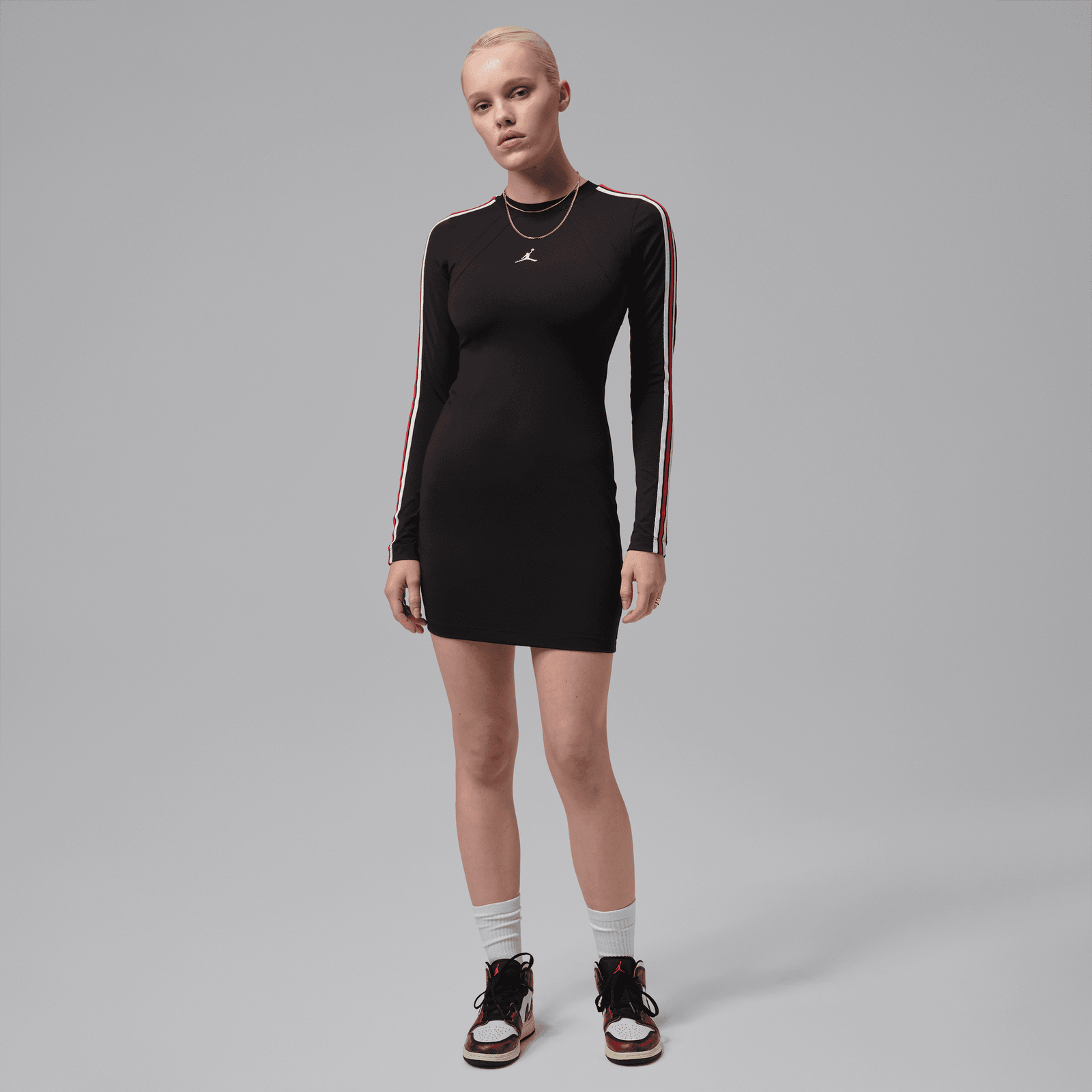NIKE BROOKLYN LONG-SLEEVE DRESS { BLACK/ GYM RED/ SAIL