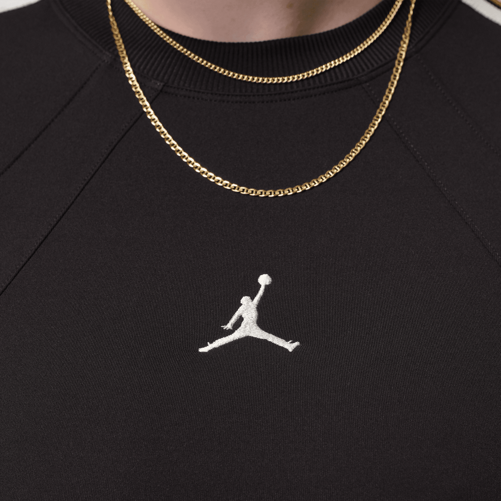 NIKE BROOKLYN LONG-SLEEVE DRESS { BLACK/ GYM RED/ SAIL