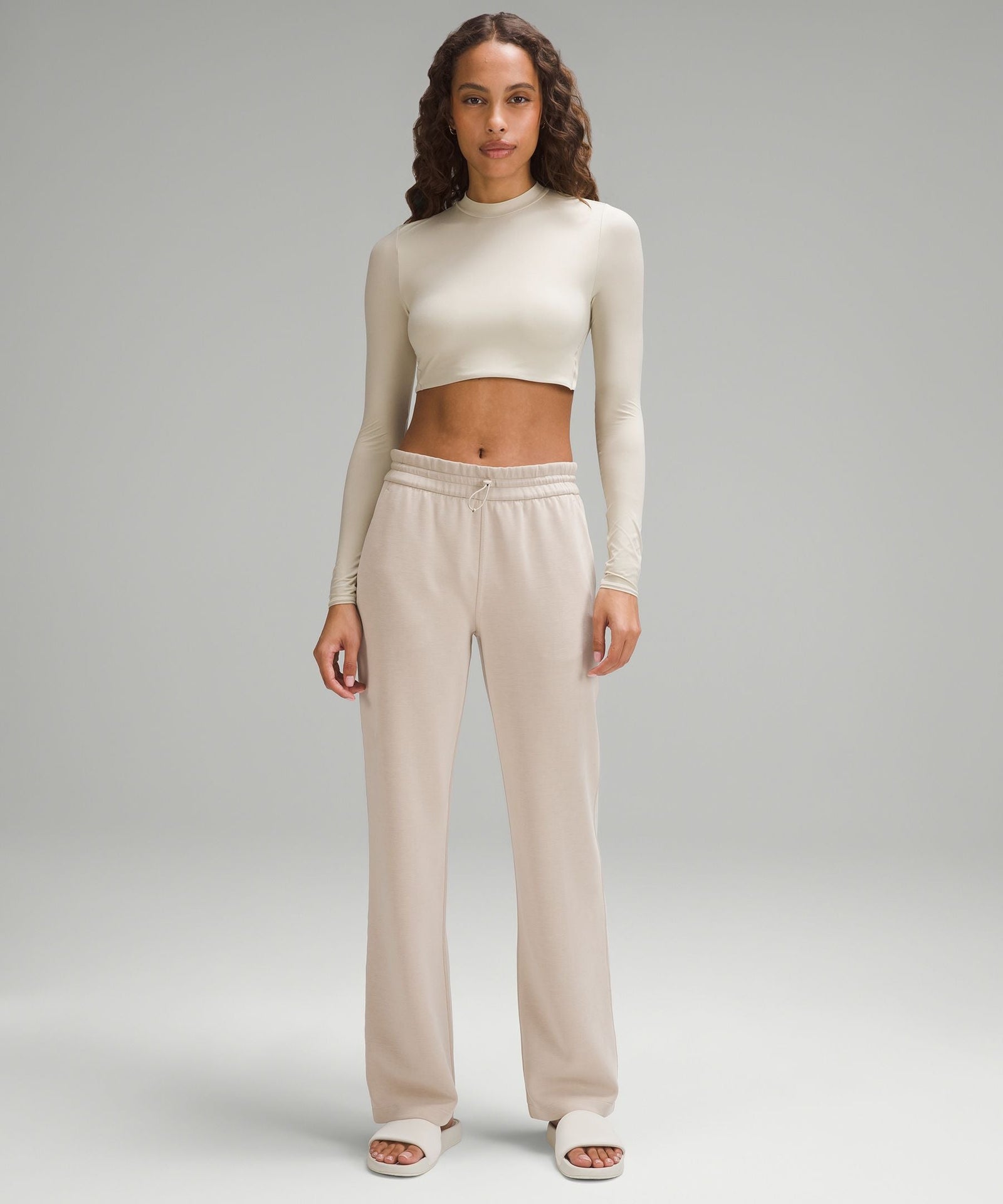 Lululemon Women's Wundermost Ultra-Soft Nulu Mockneck Super-Cropped Long-Sleeve Shirt