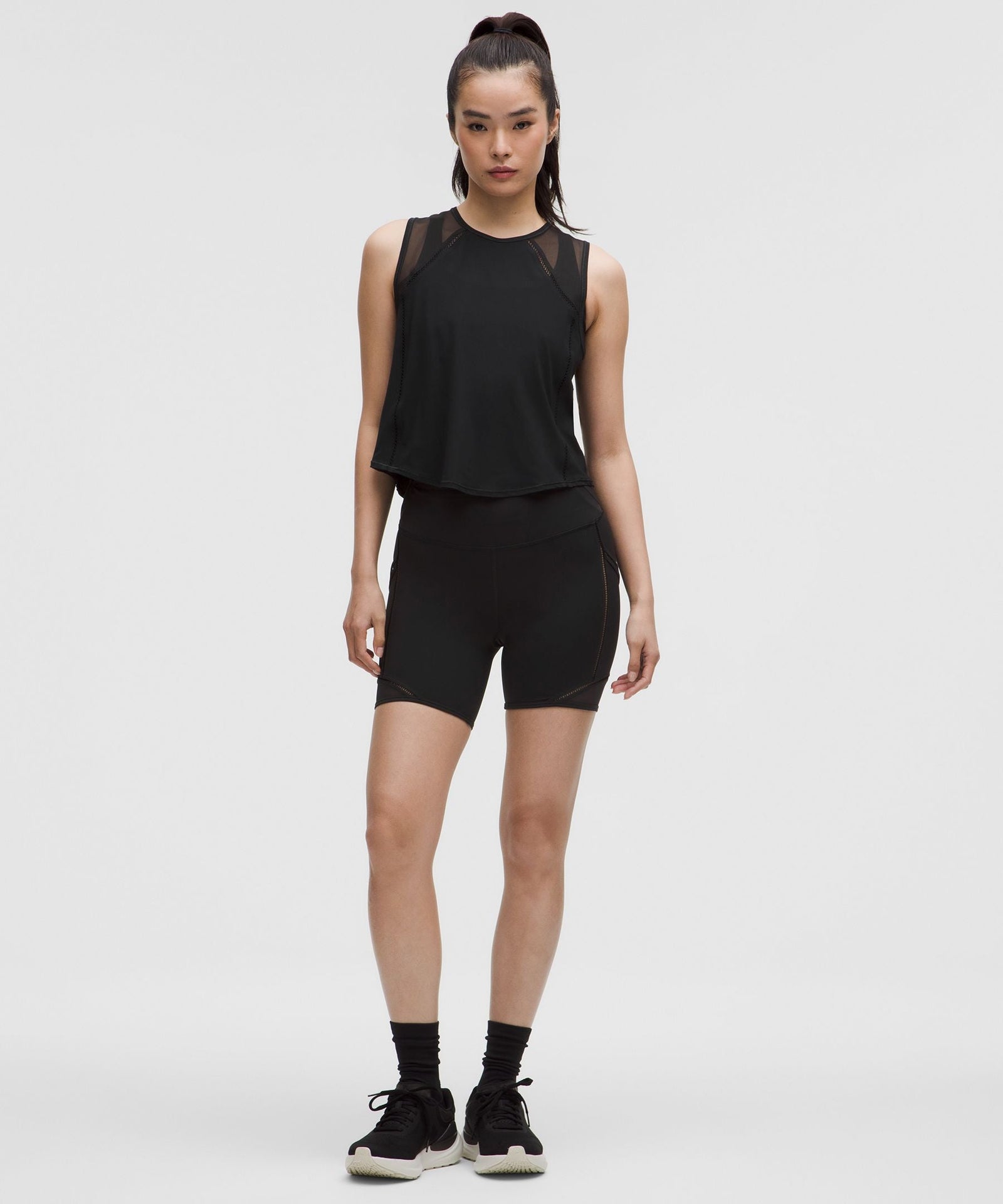 Lululemon Women's Fast and Free High-Rise Lace Trim Short 6" *5 Pocket