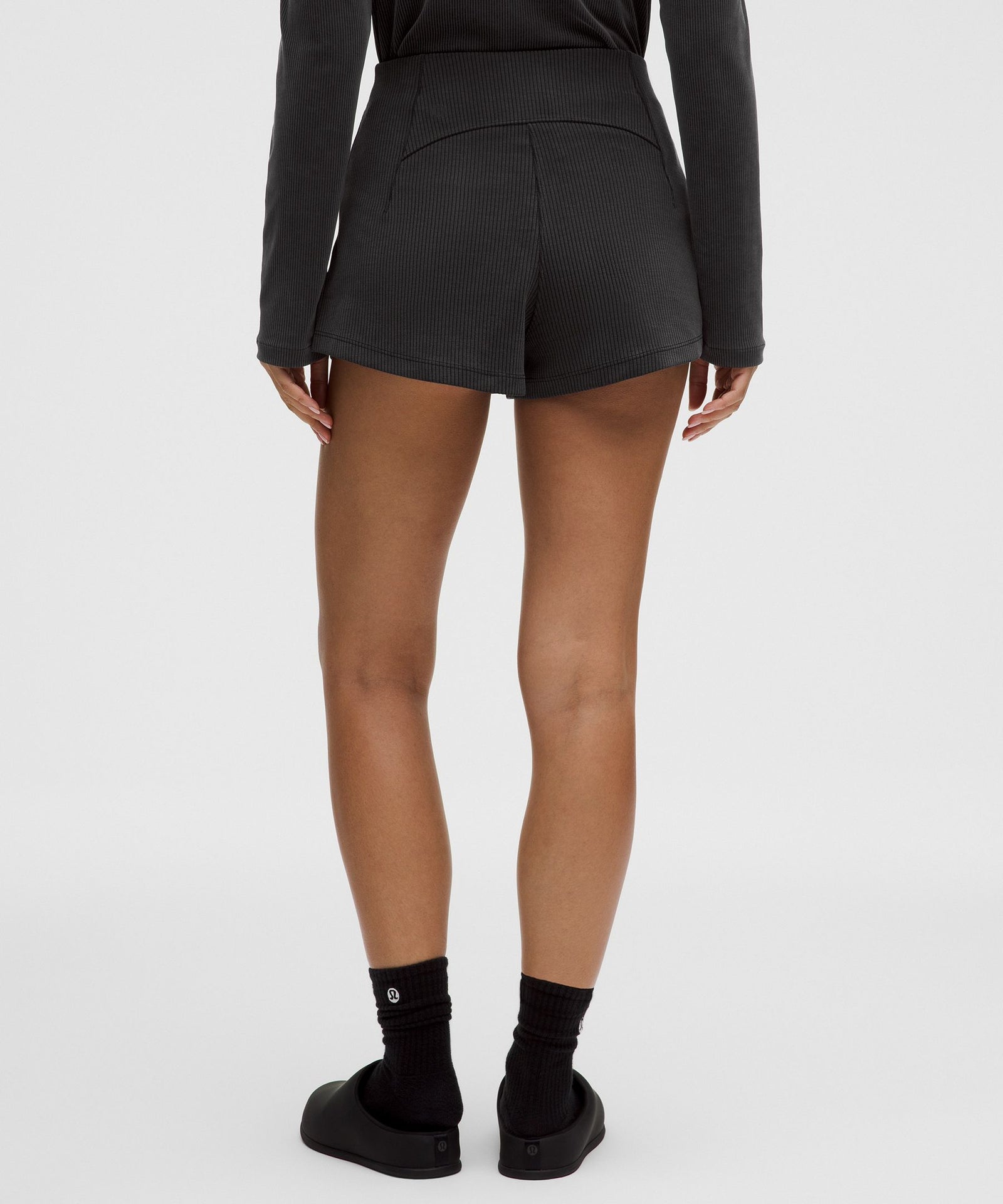 Lululemon Women's Ribbed Softstreme High-Rise Short 2"