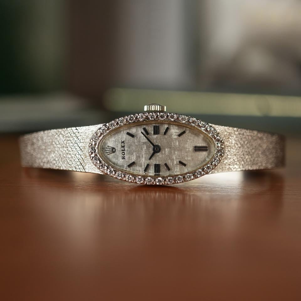 Rolex Unique Rolex Ladies Cocktail Watch Solid 14k White Gold Factory Diamond Oval Dial Mint Condition like new