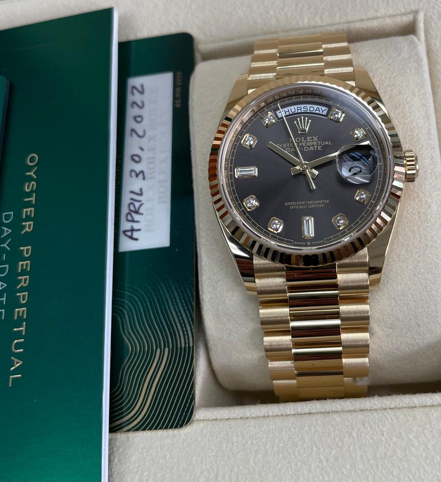 Rolex Day-Date 36mm 128238-0022 Dark Grey diamond Dial yellow gold Women's Rhodium 128238 MOP New old stock Full set