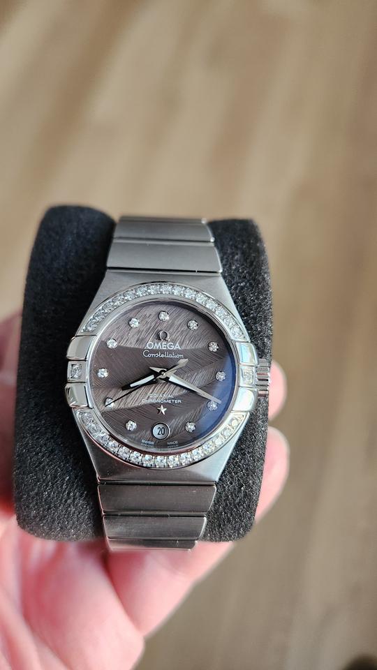 Omega Constellation Ladies Co-axial 27mm Lacquered dial decorated with a feathered pattern