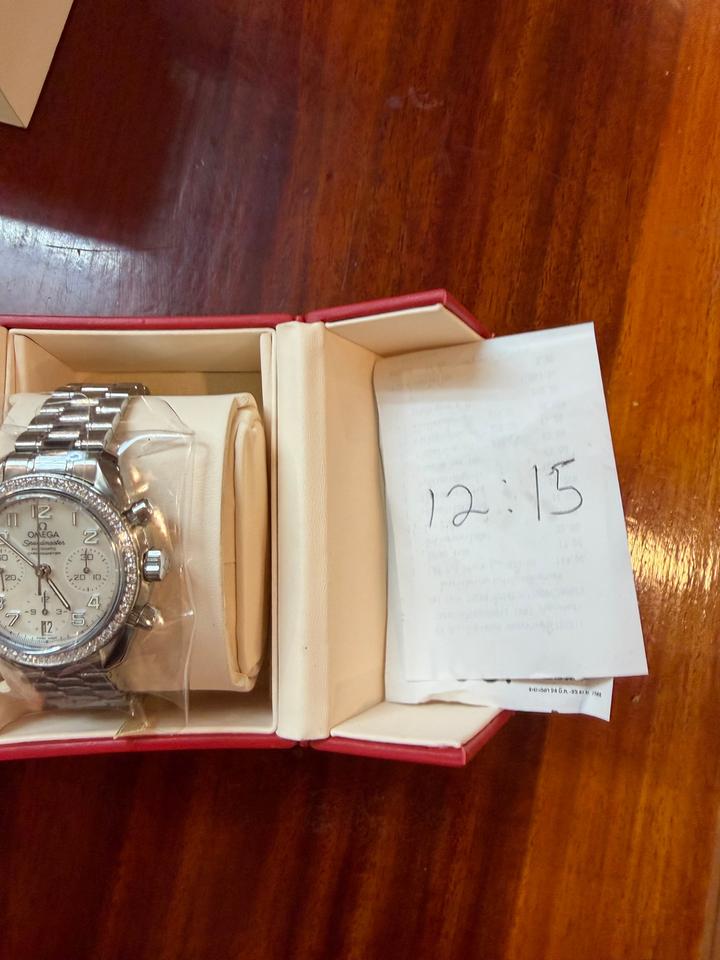 Omega Speedmaster Ladies Chronograph Mother of pearl face Diamond bezel Just serviced by omega