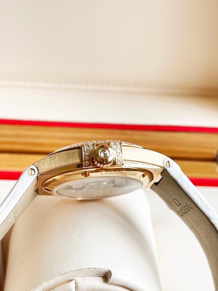 Omega Constellation Ladies Brand new fullset(Box,book,warranty card,tag)