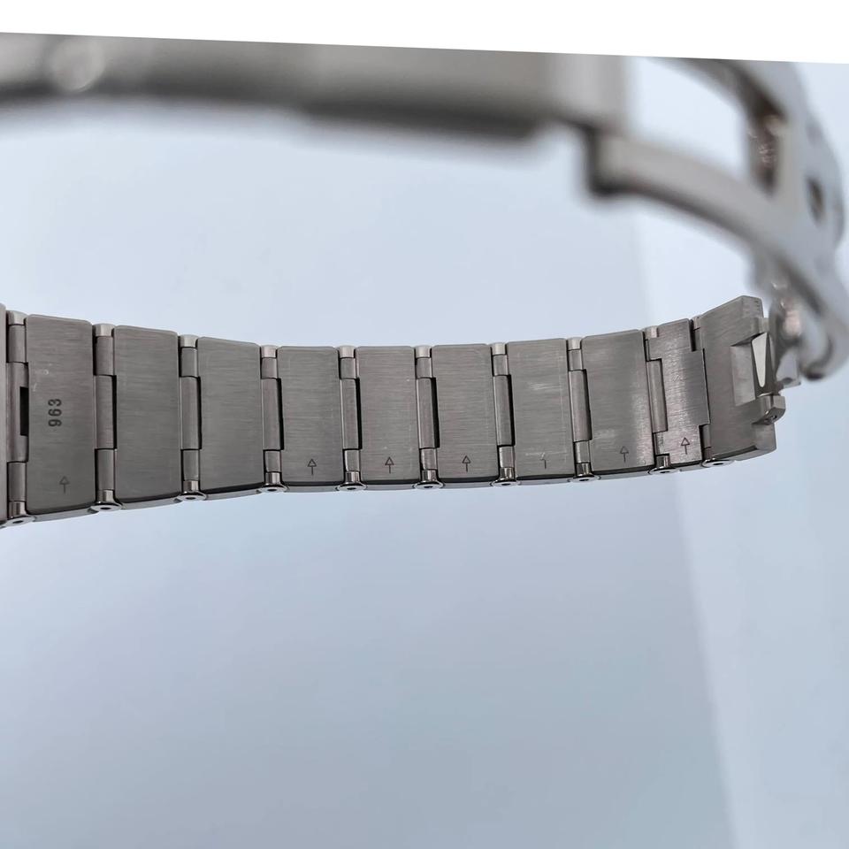 Omega Constellation Ladies18 K White Gold Black Dial Ladies Watch 123.55.31.20.51.001