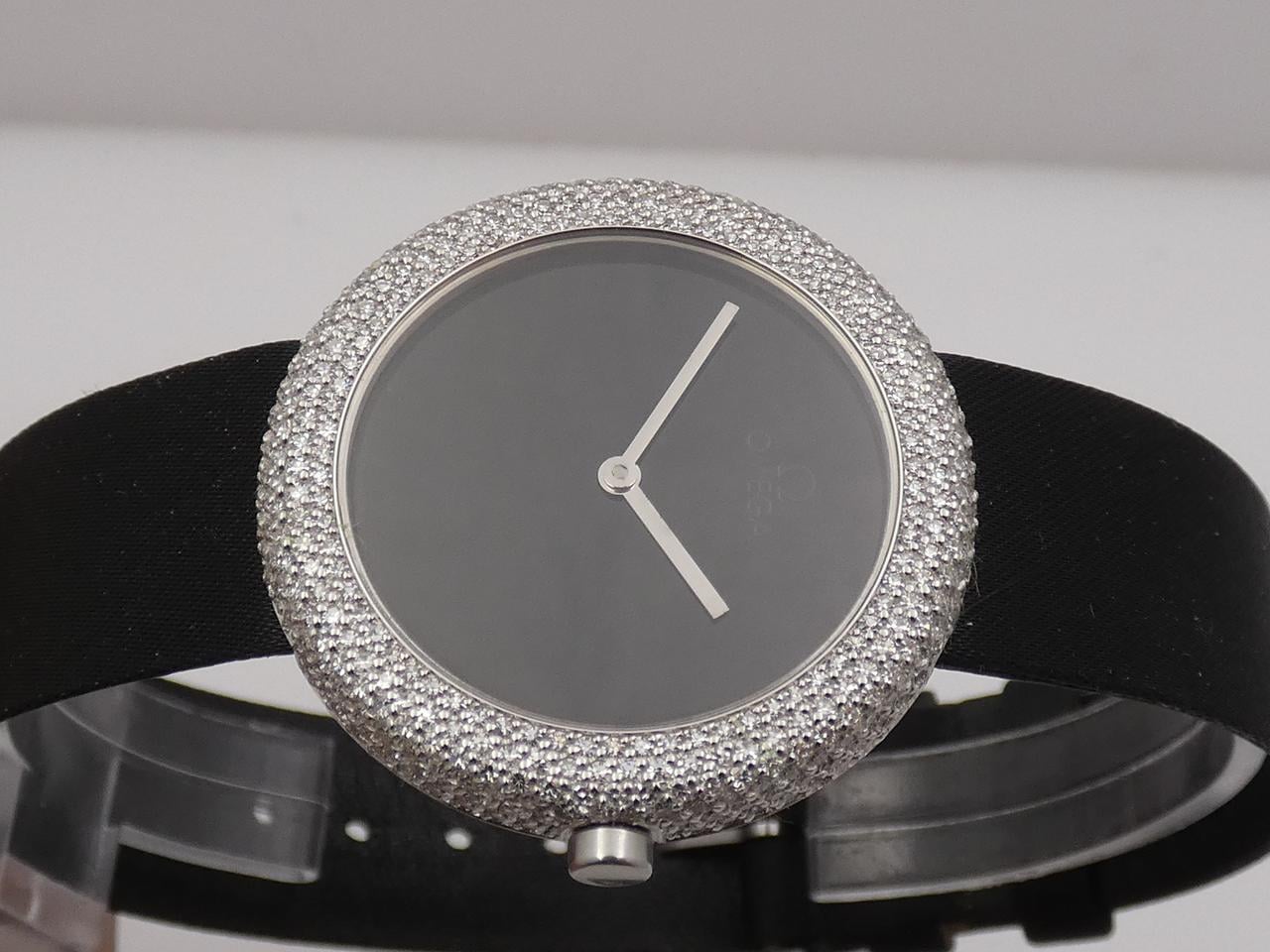Omega Art Collection 18 KT White Gold 1.55ct FULL DIAMONDS N.O.S.BOX&PAPERS Year 1986