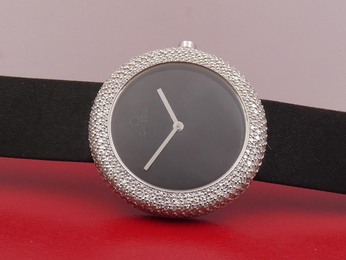 Omega Art Collection 18 KT White Gold 1.55ct FULL DIAMONDS N.O.S.BOX&PAPERS Year 1986