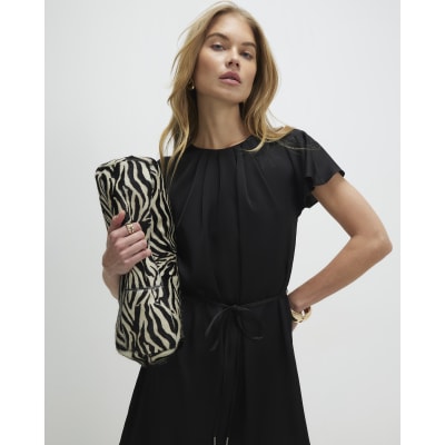 Black Short Sleeve Pleated Neck Mini Dress