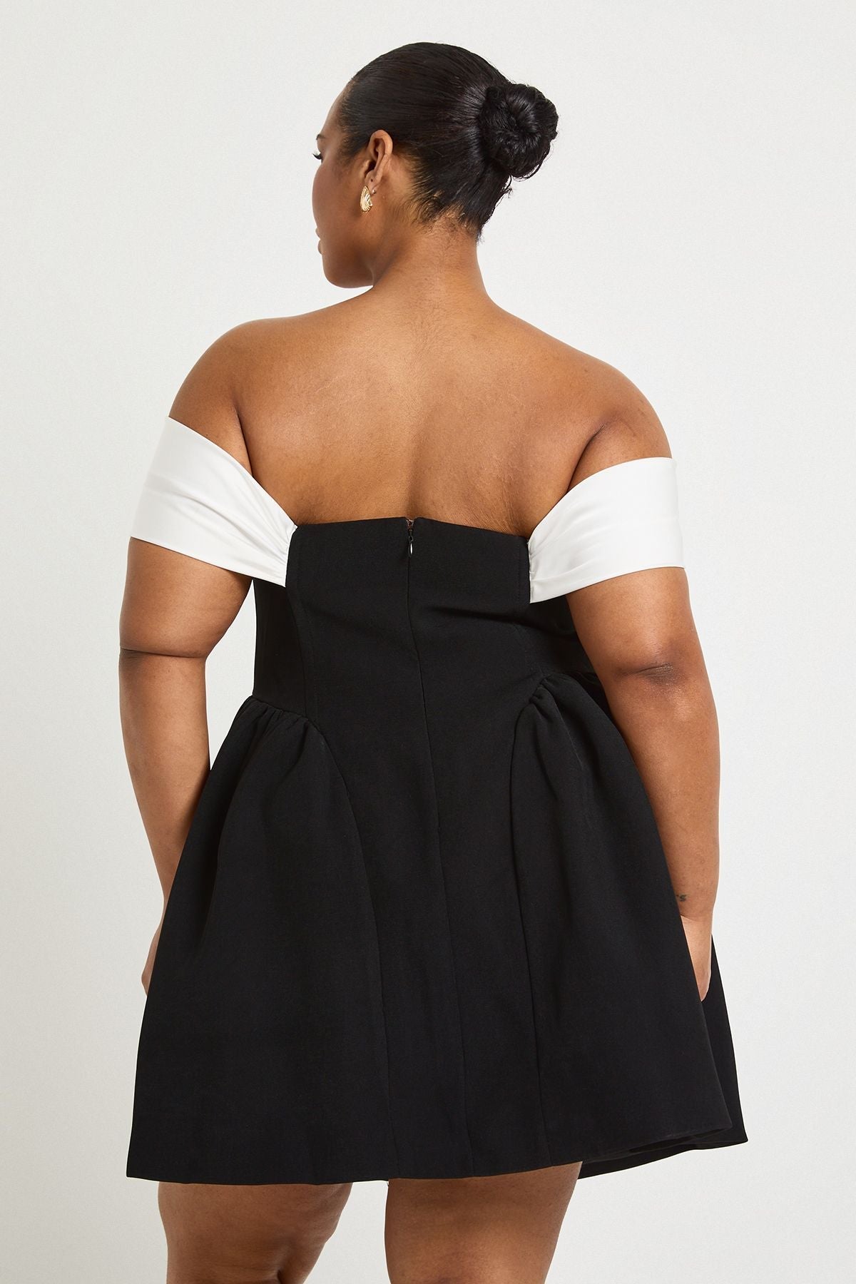Plus Contrast Drape Detail Mini Skater Dress