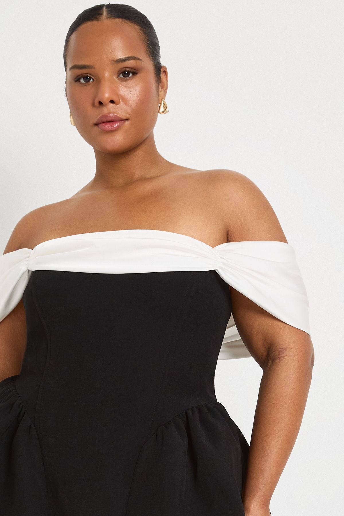 Plus Contrast Drape Detail Mini Skater Dress