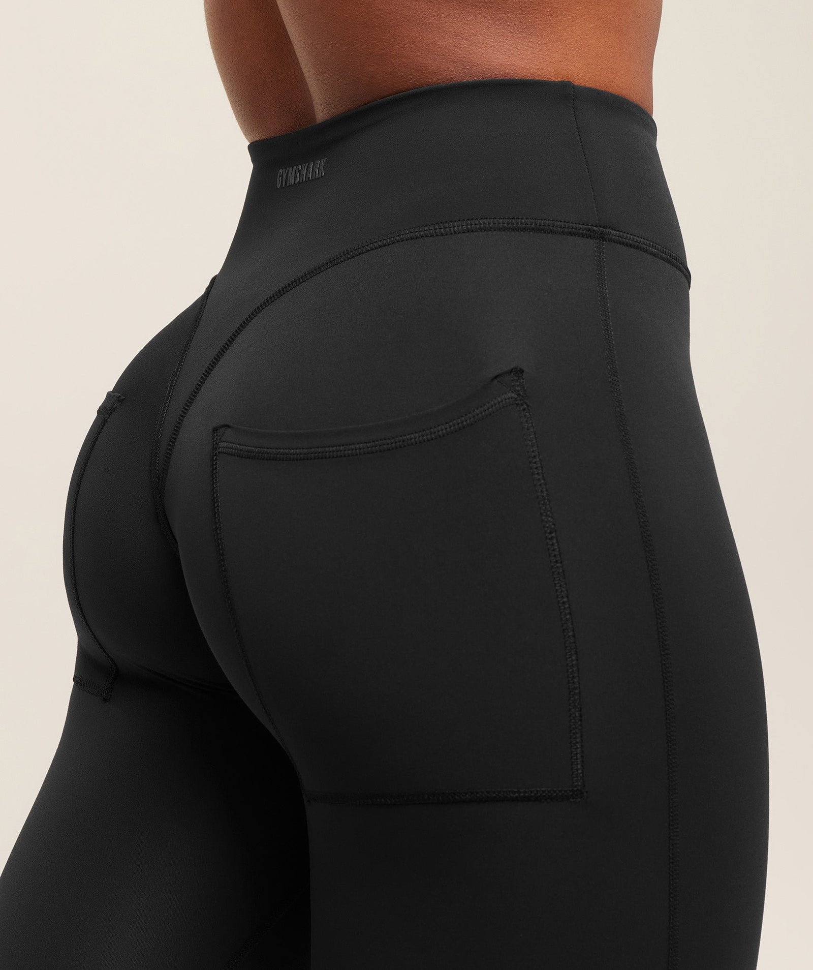 Gymshark Superset Back Pocket Flared Leggings - Black
