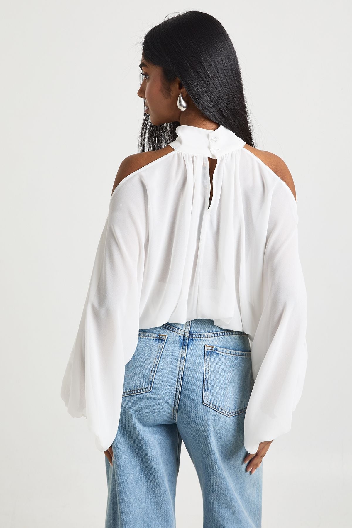 Chiffon Cold Shoulder Volume Sleeve Blouse
