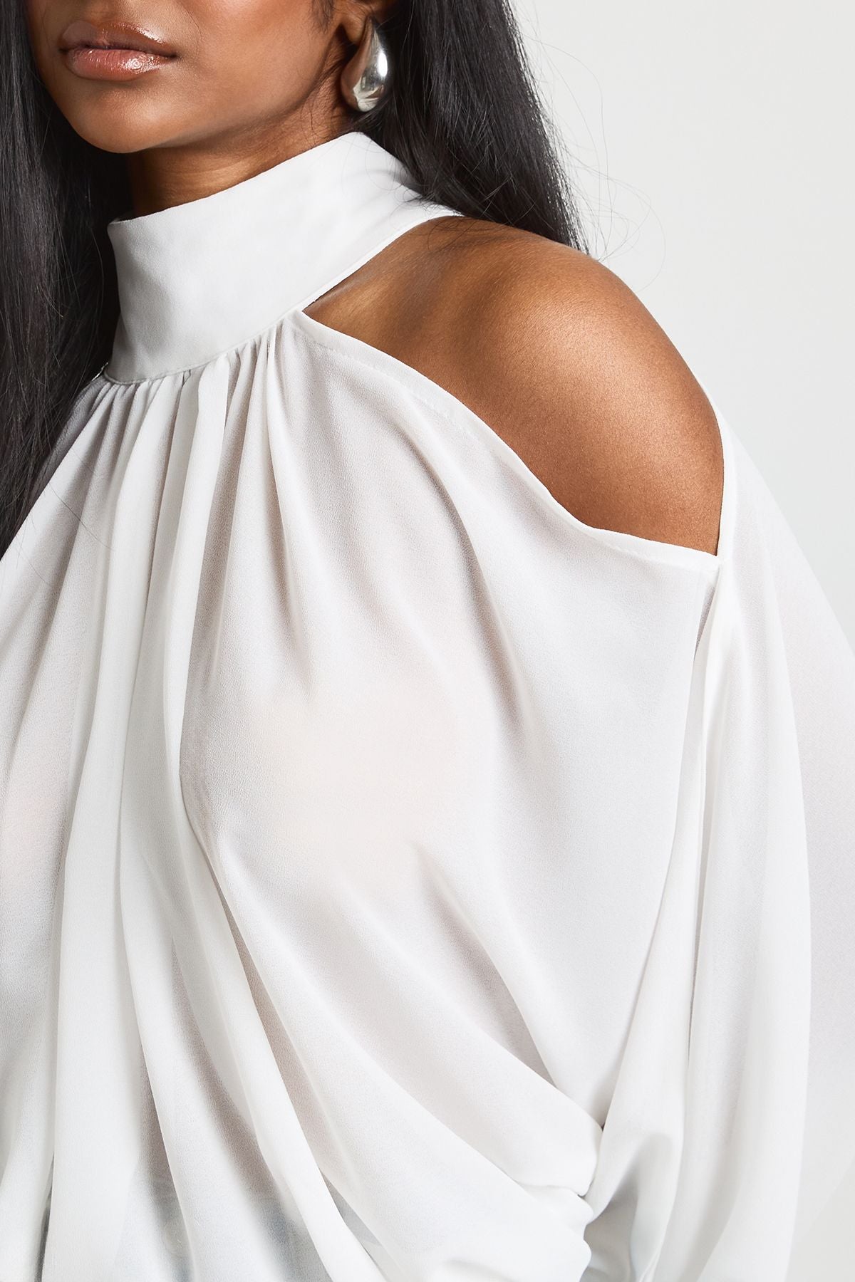 Chiffon Cold Shoulder Volume Sleeve Blouse