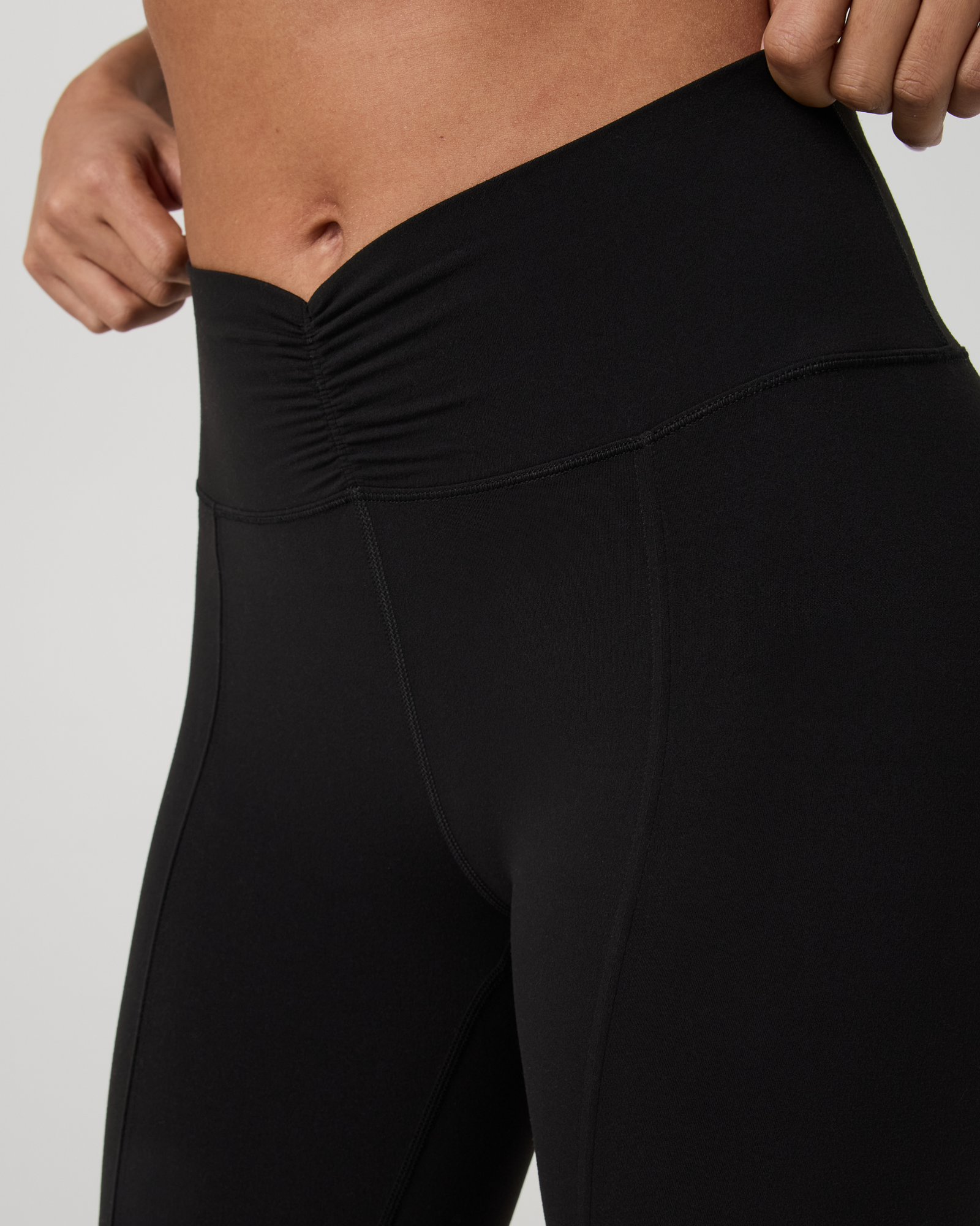 Vuori Allthefeels Shirred Crop