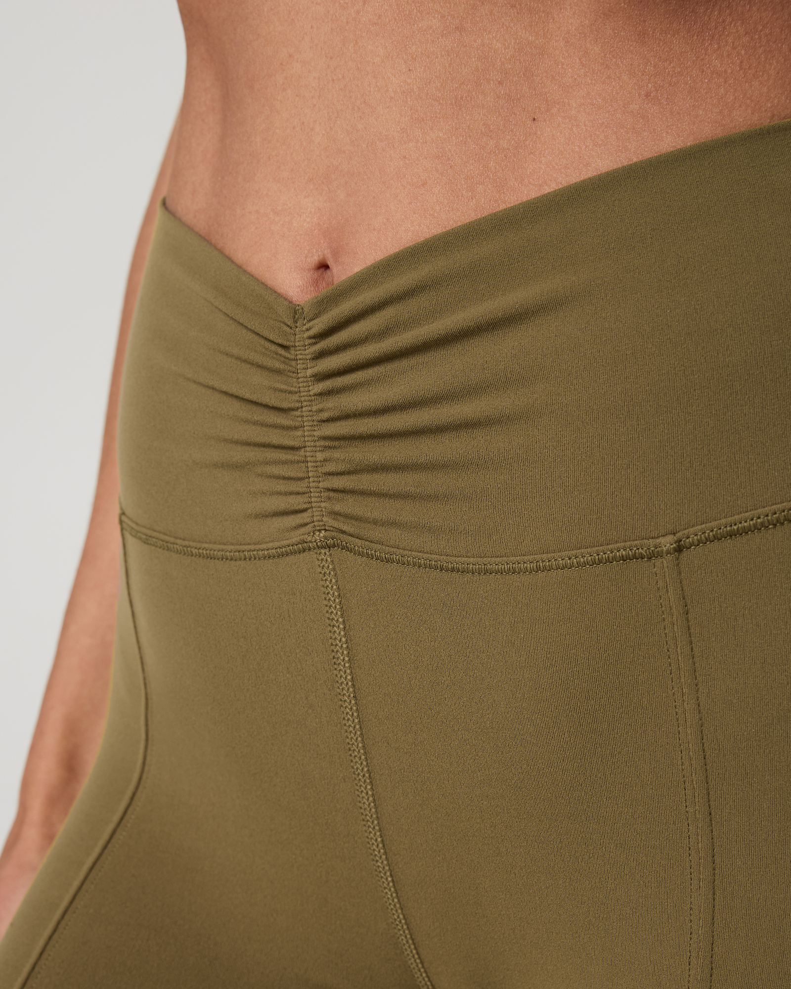 Vuori Allthefeels Shirred Crop