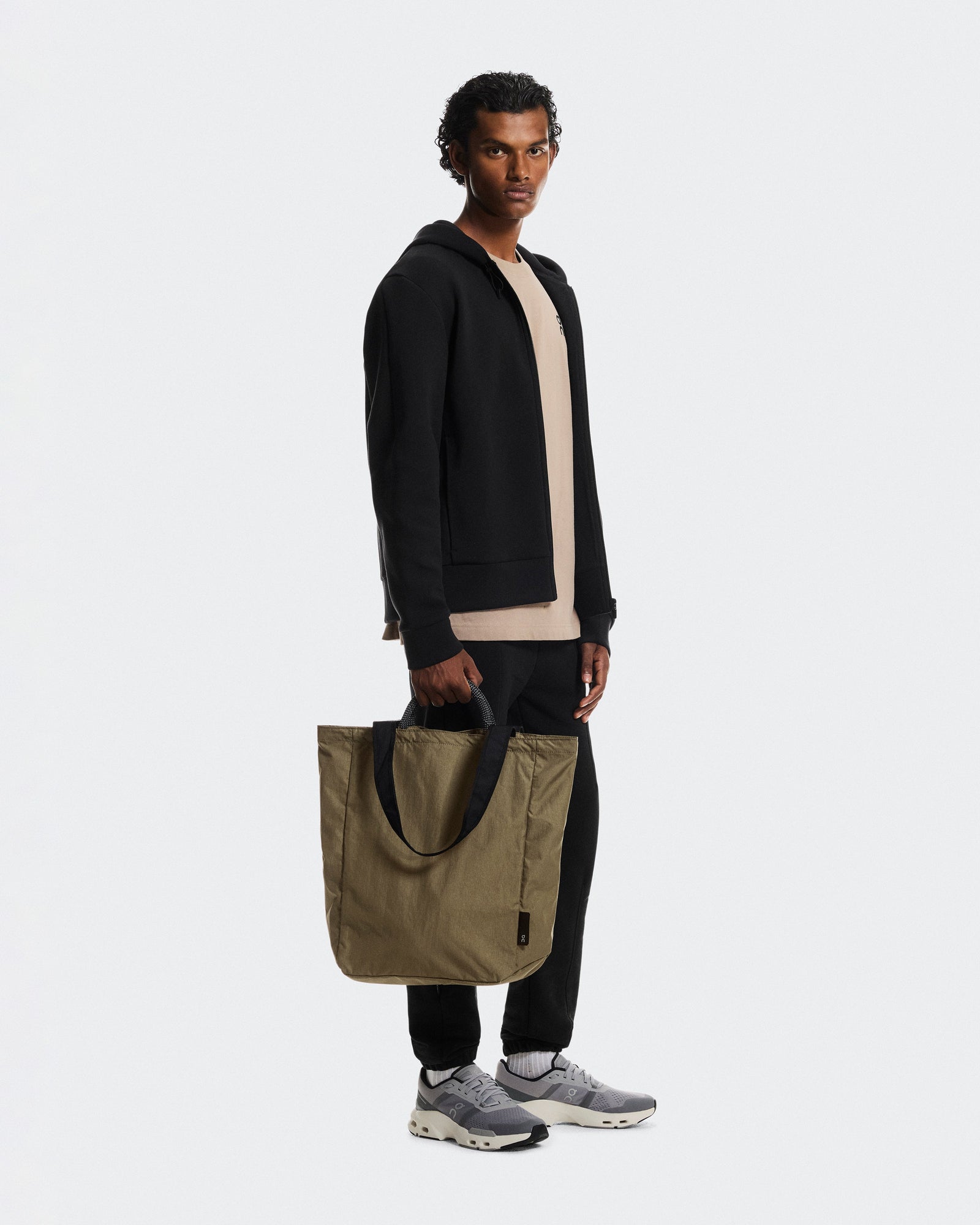 On Tote Pack 25L Olive | Black