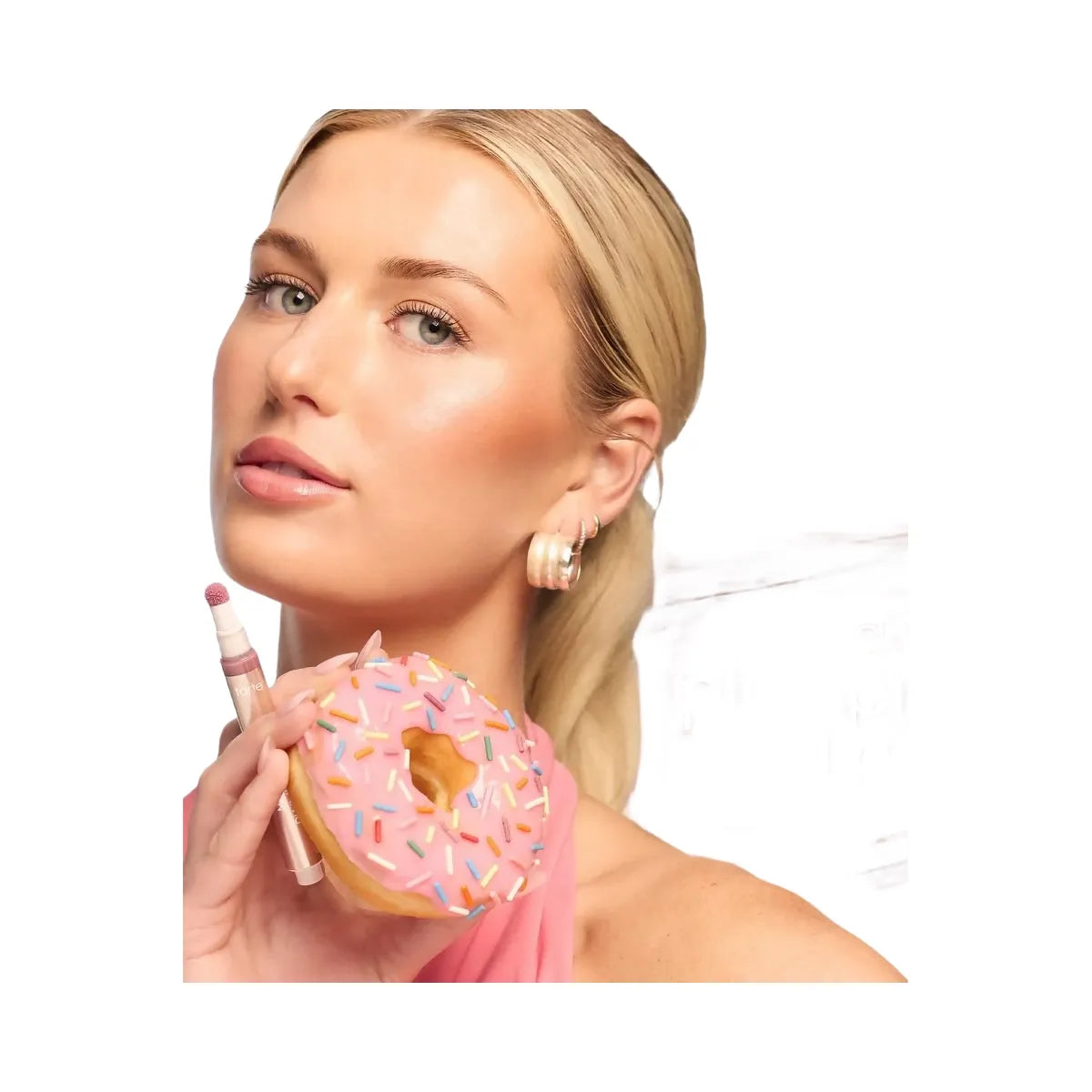Tarte tarte x Dunkin' Vanilla Icing Maracuja Juicy Plumping Lip Oil
