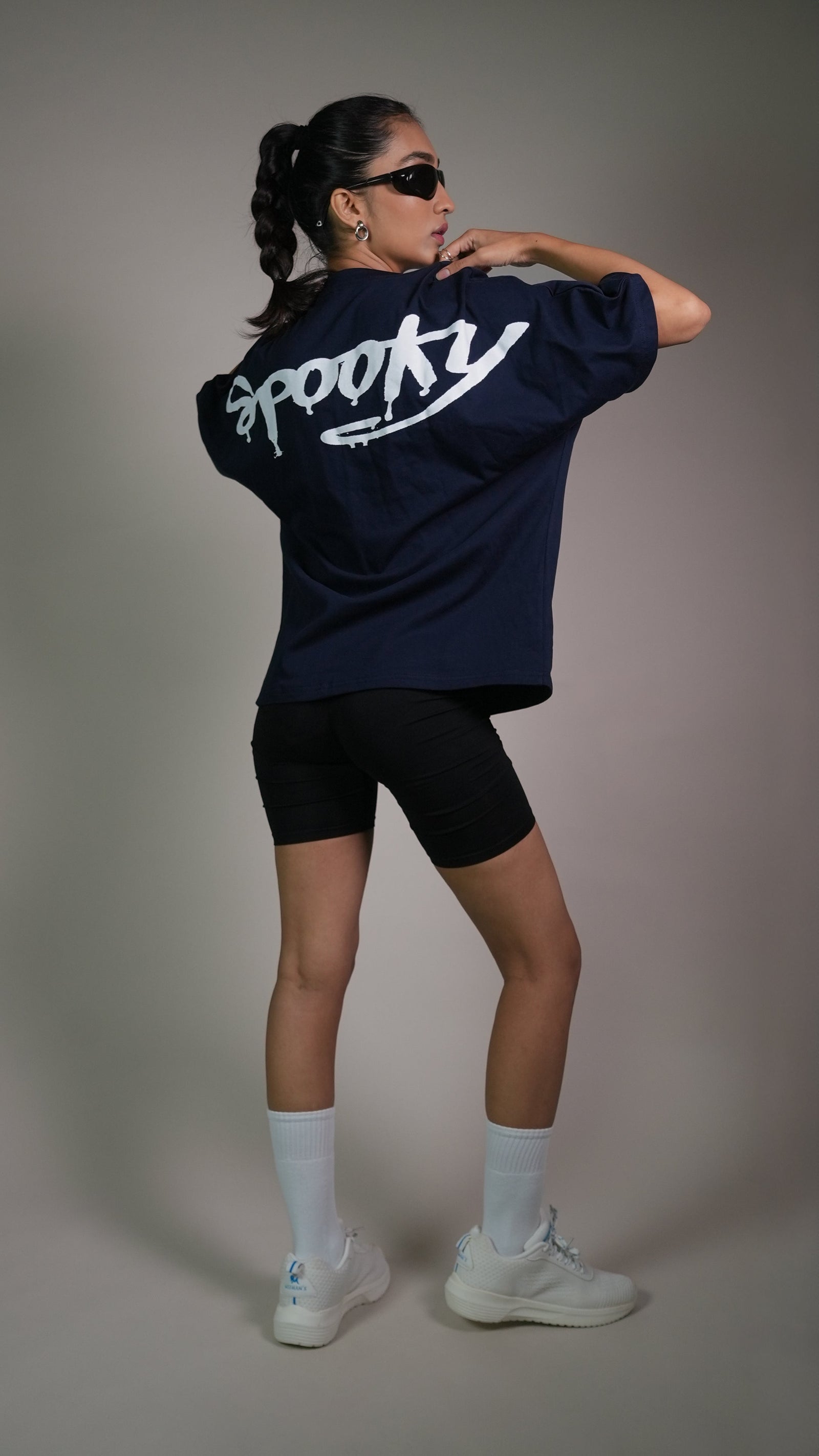 MIDNIGHT SPOOKY NAVY WOMEN’S OVERSIZED T-SHIRT
