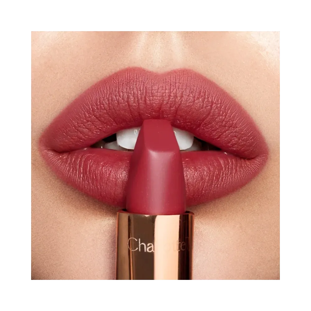 Charlotte Tilbury Matte Revolution M.I. Kiss