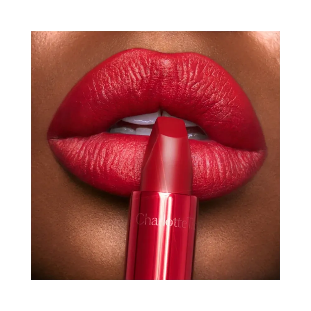 Charlotte Tilbury Matte Revolution Hollywood Vixen