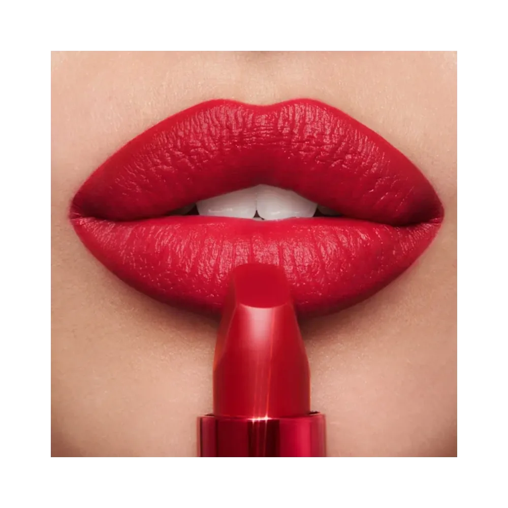 Charlotte Tilbury Matte Revolution Hollywood Vixen