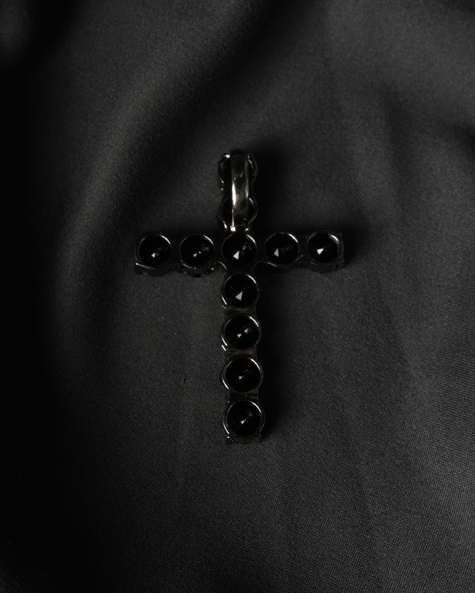 Manaca Midnight Cross Pendant