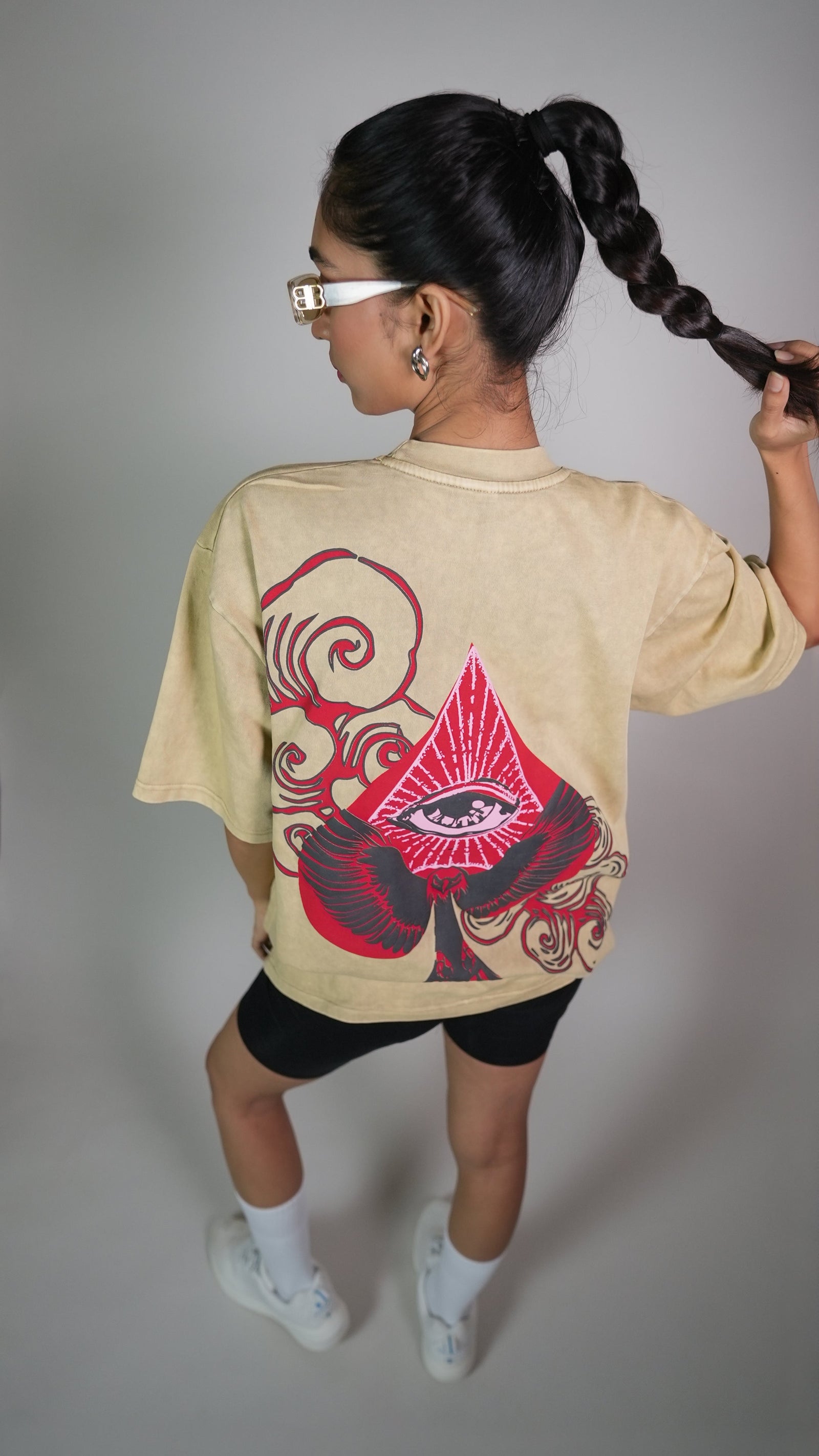 SPADE OF SECRETS BEIGE ACIDWASH WOMEN’S OVERSIZED T-SHIRT