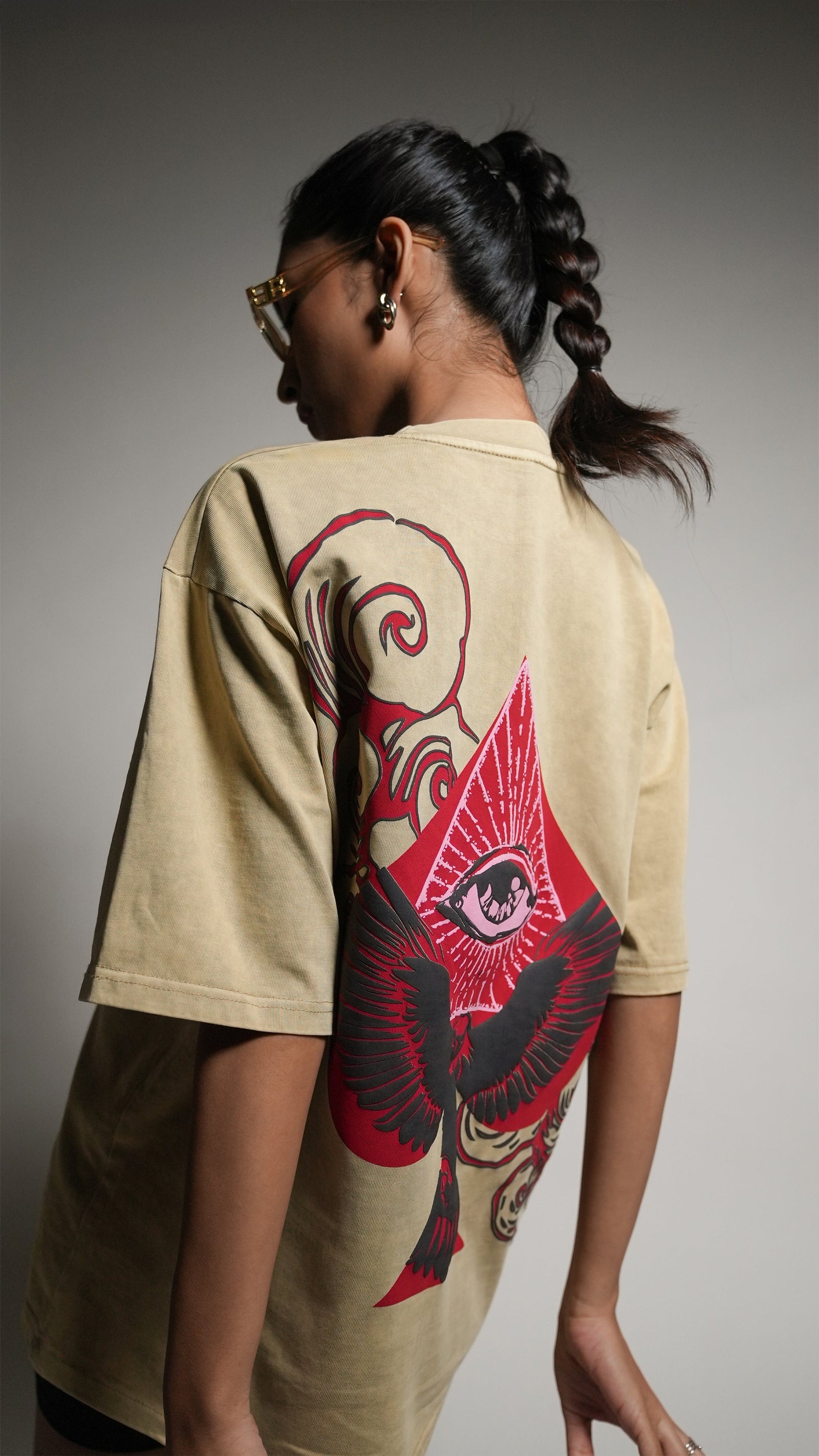 SPADE OF SECRETS BEIGE ACIDWASH WOMEN’S OVERSIZED T-SHIRT
