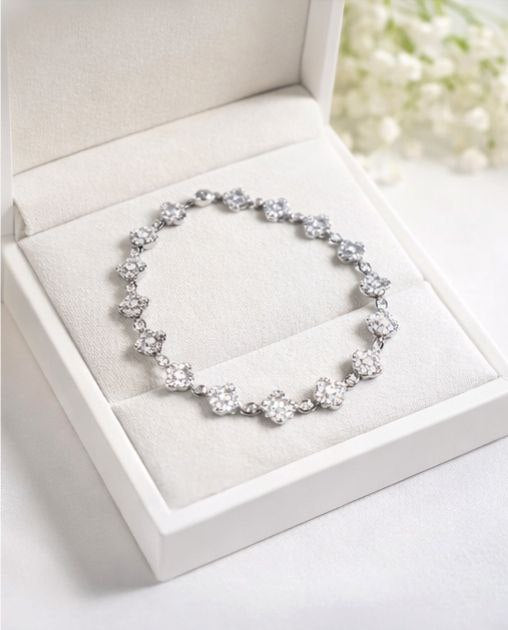 Clover Diamond Cut Bracelet