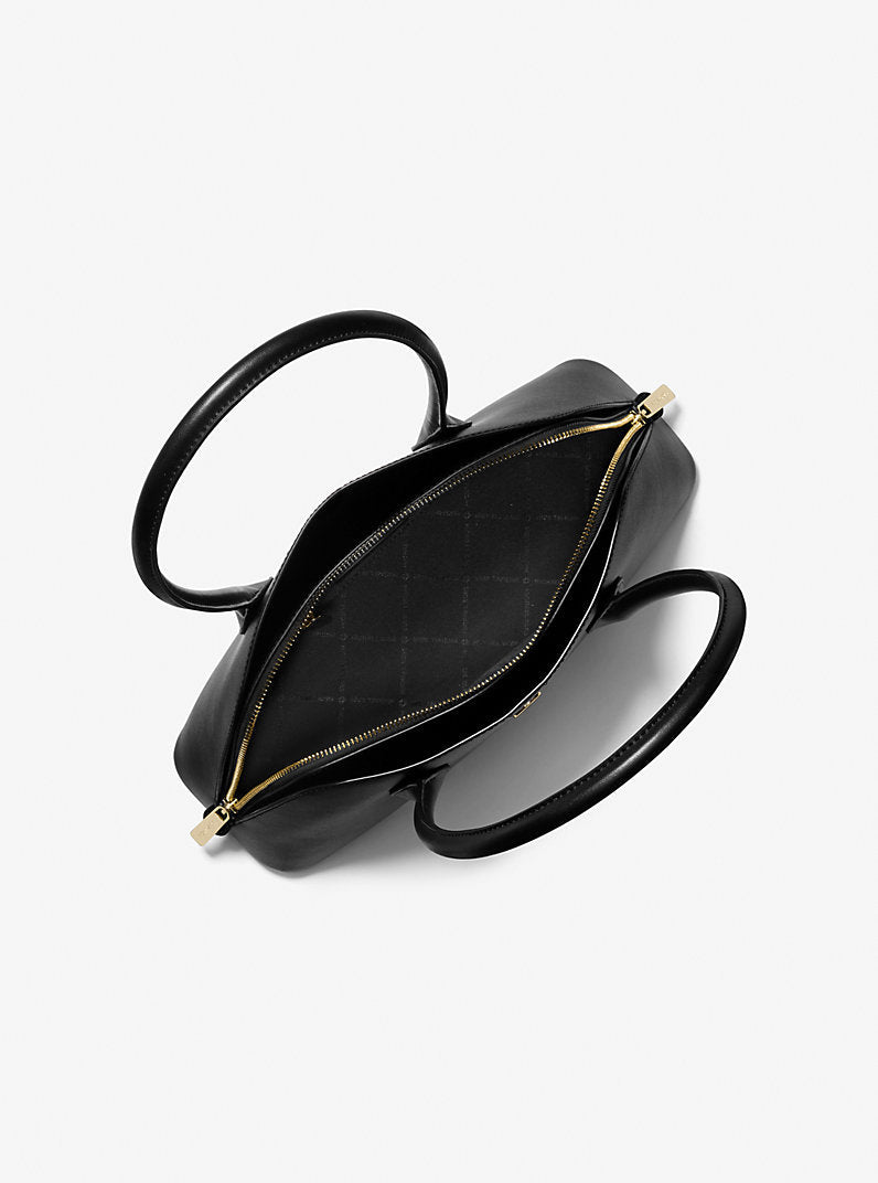 Petra Medium Leather Shoulder Bag