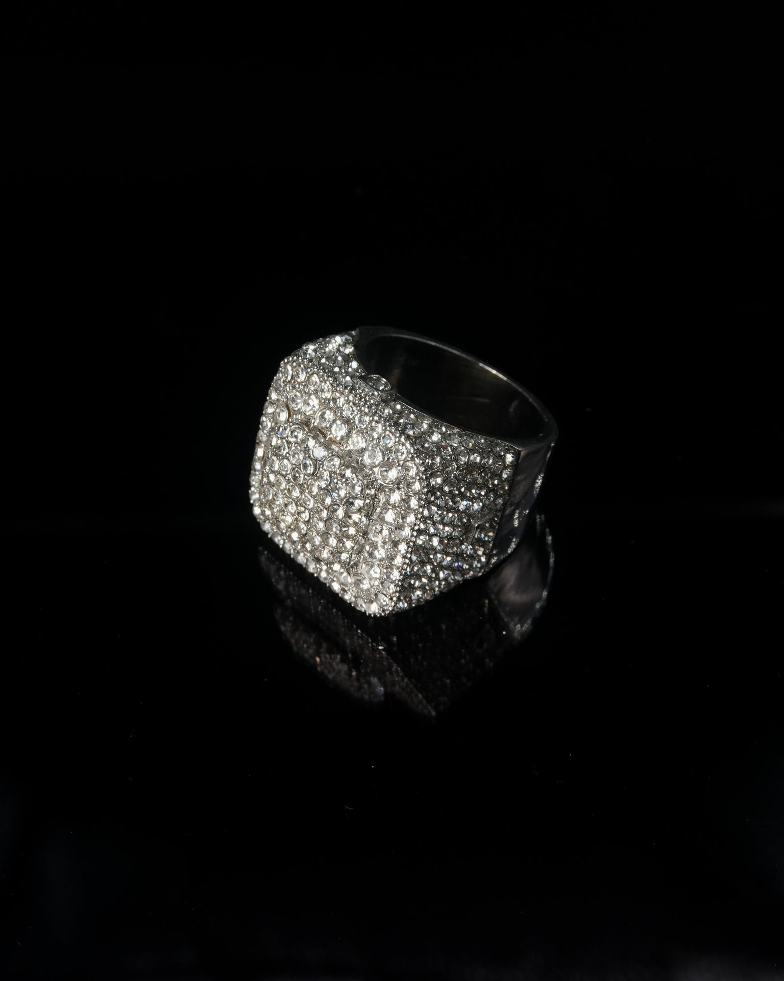 Manaca Void Matrix Ring