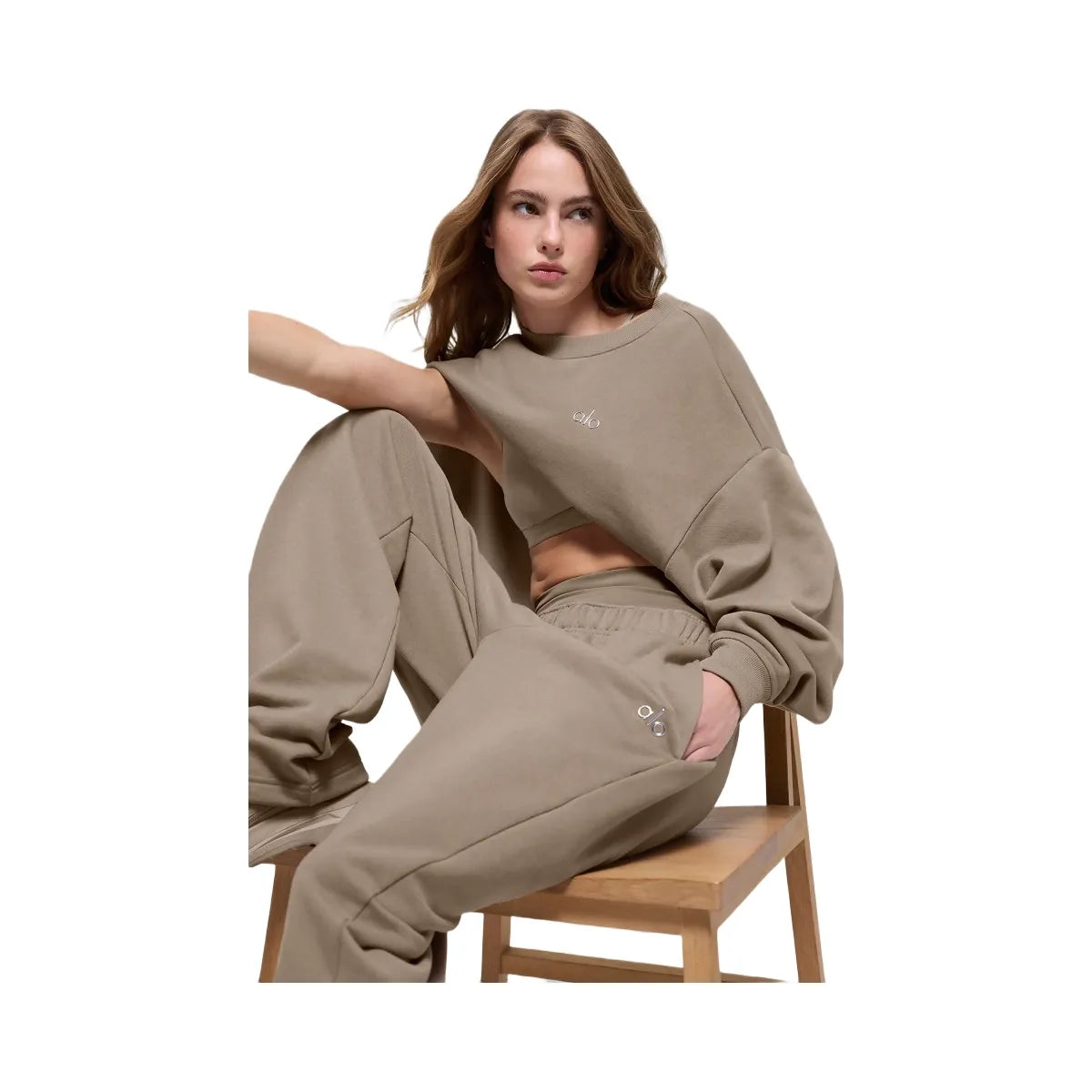 Alo Women's Accolade Crew Neck Pullover - Gravel