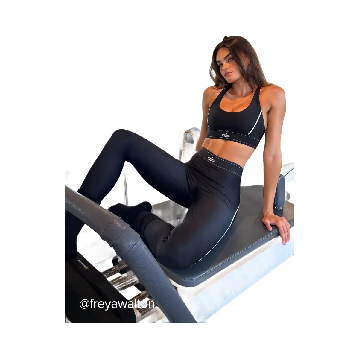 Alo Women's Airlift High-Waist Suit Up Legging - Black/White