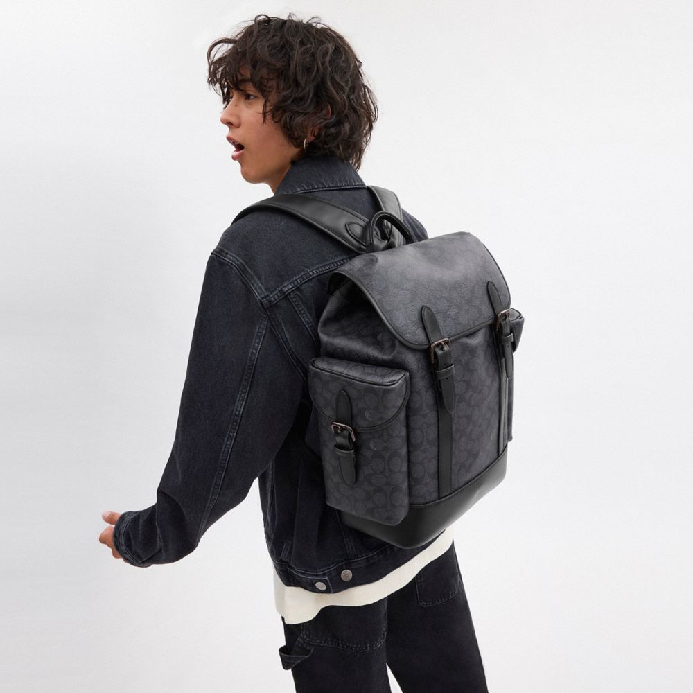 Hitch Backpack In Signature Canvas