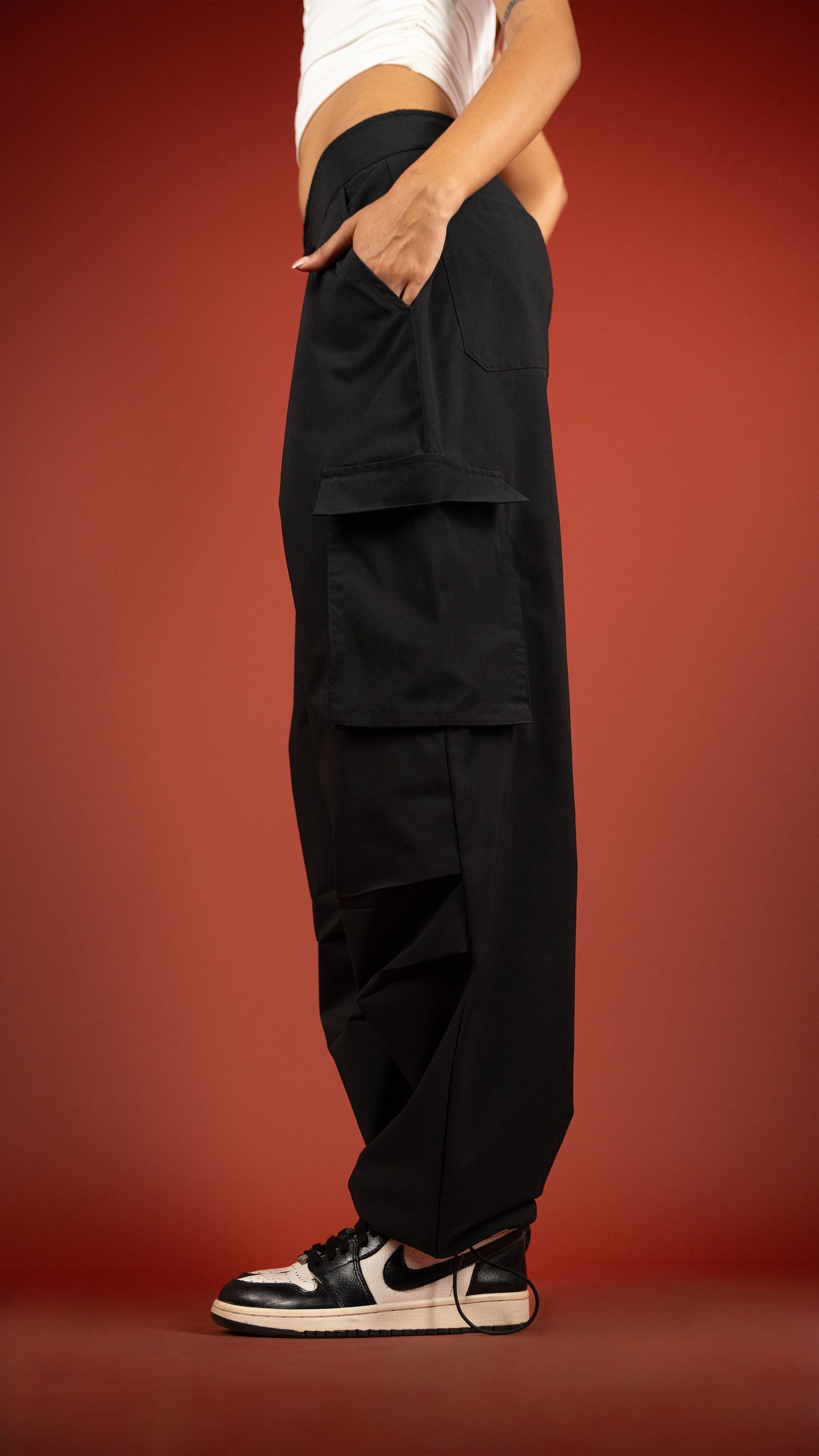 BLACK PARACHUTE WOMEN'S PANT
