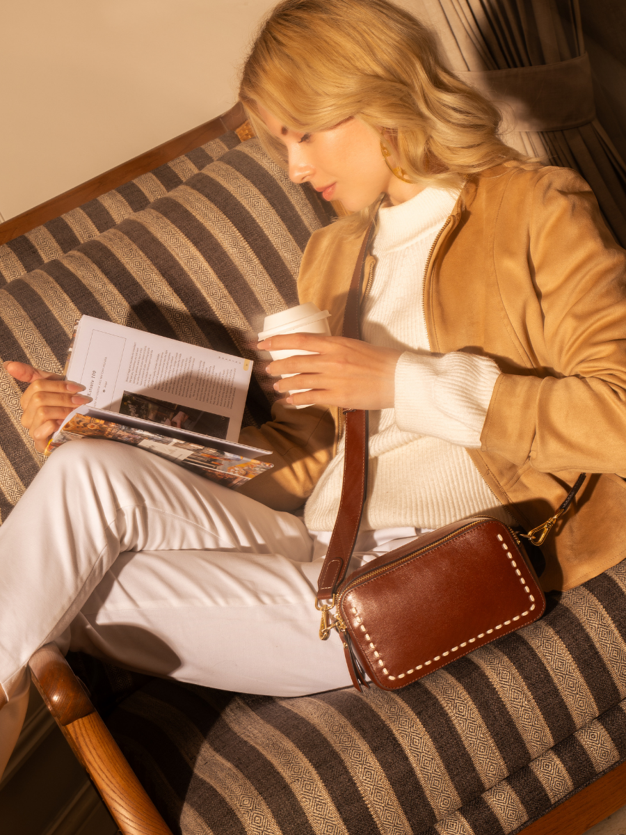 Odette -Ladies Leather Crossbody bag, Cognac