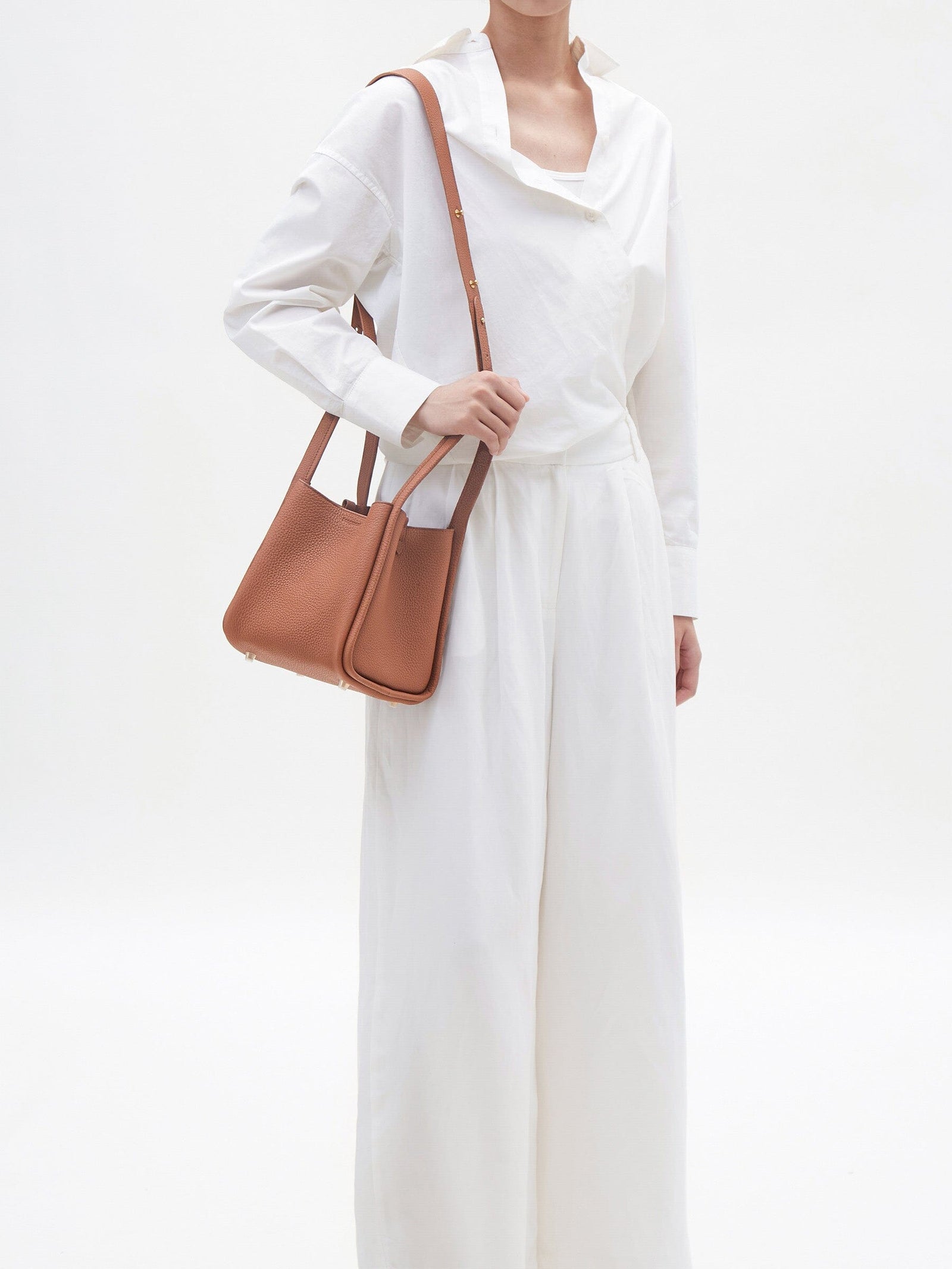 Songmont Medium Song Bag Golden Brown