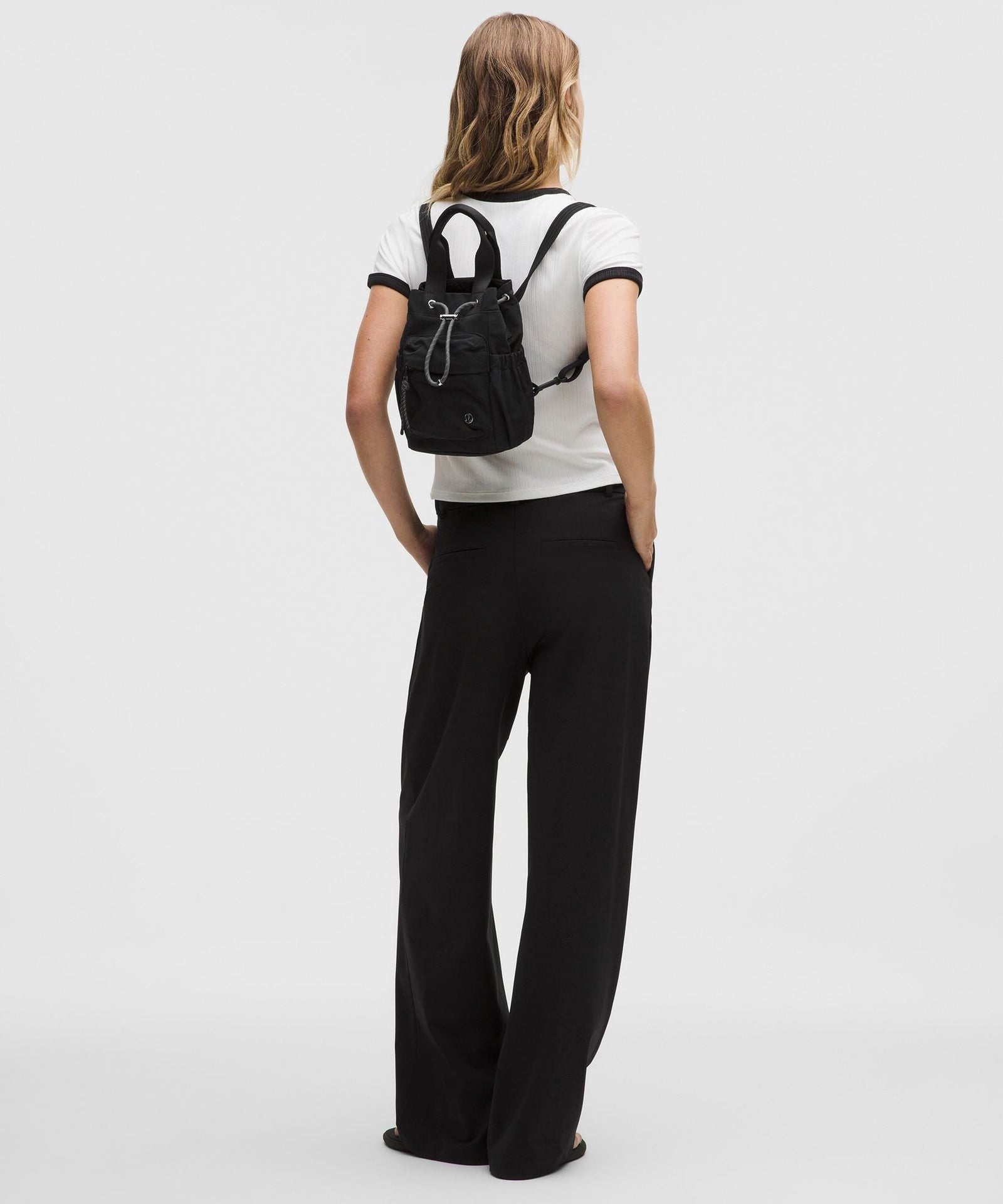 Lululemon Convertible Drawstring Bucket Bag Mini 5L